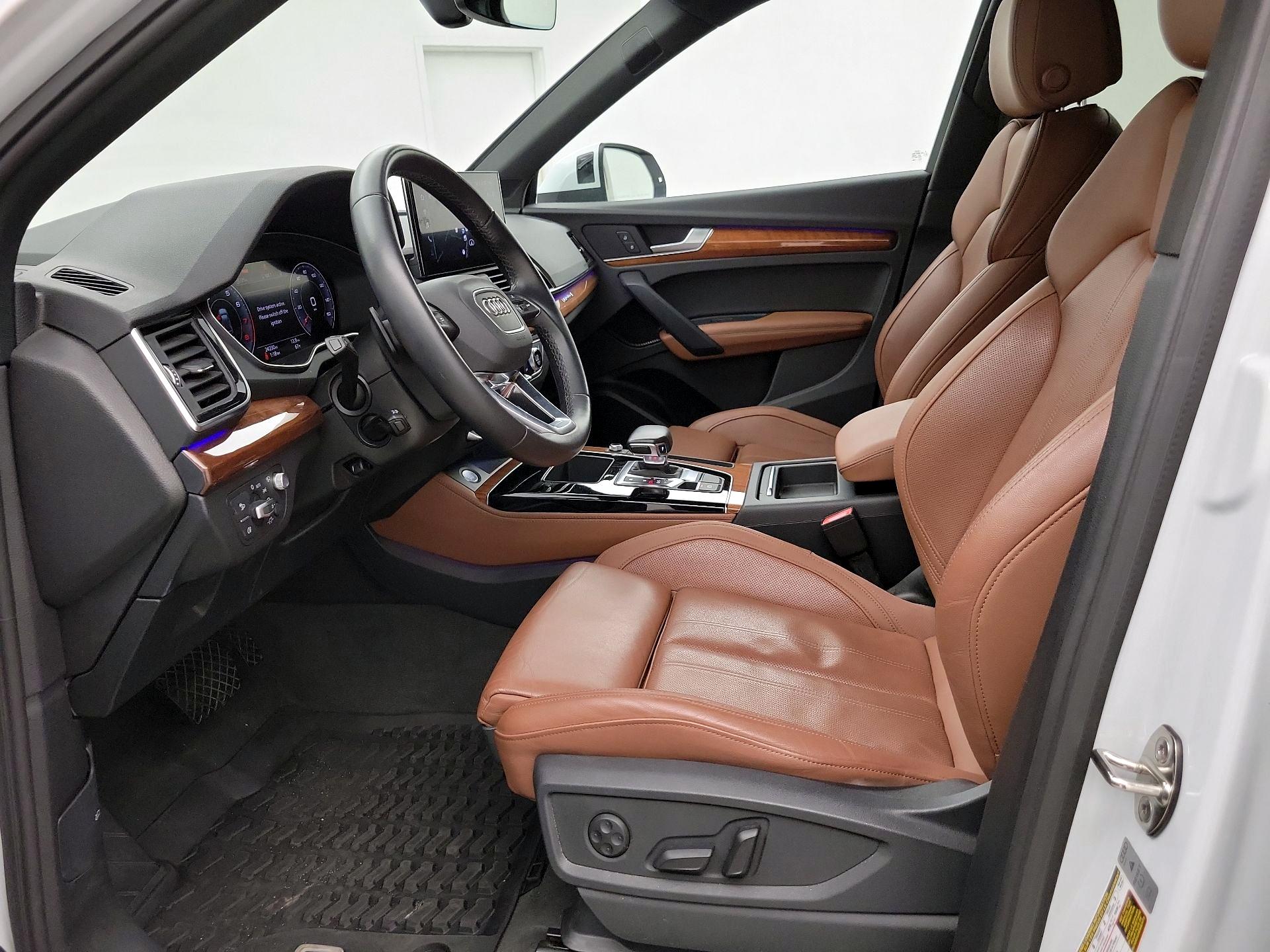 Thumbnail: 2022 Audi Q5 - 11