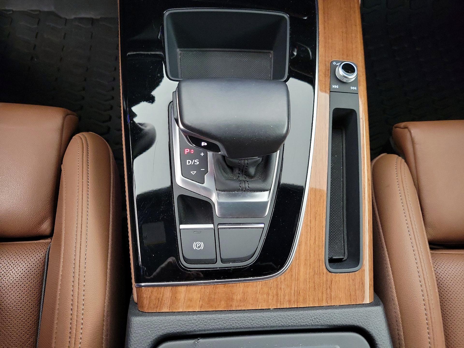 Thumbnail: 2022 Audi Q5 - 18