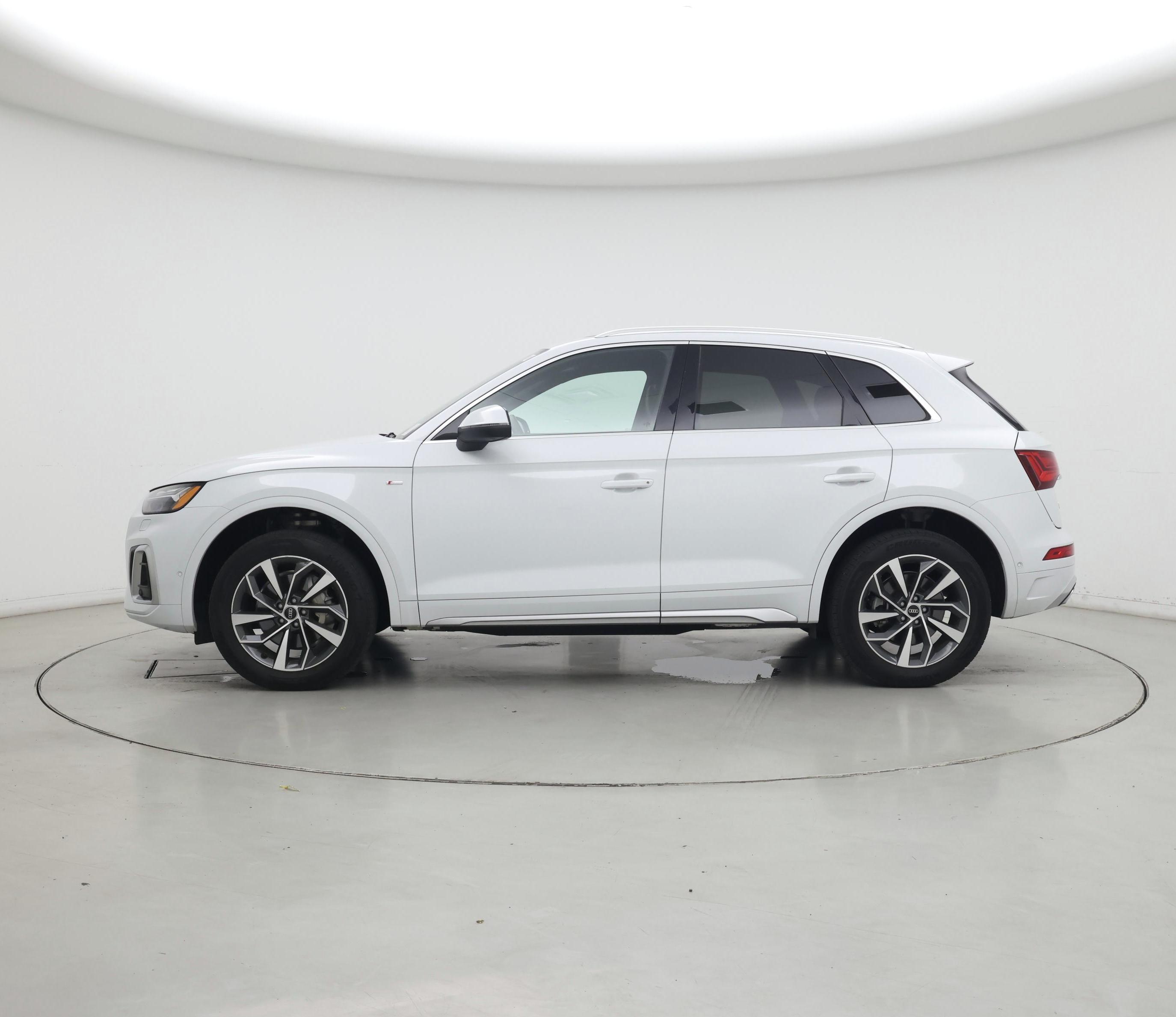 Thumbnail: 2022 Audi Q5 - 3