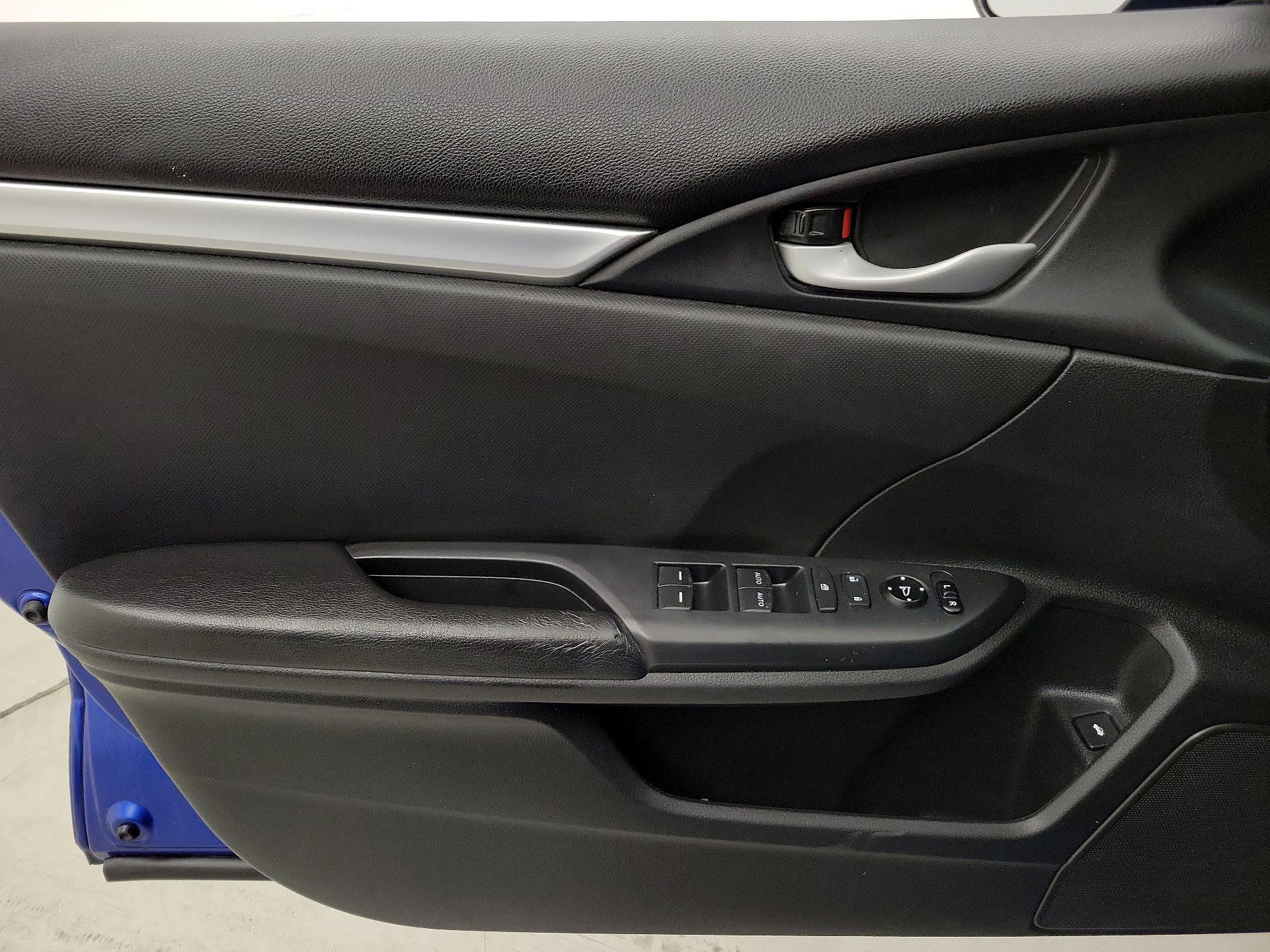 Thumbnail: 2019 Honda Civic - 12
