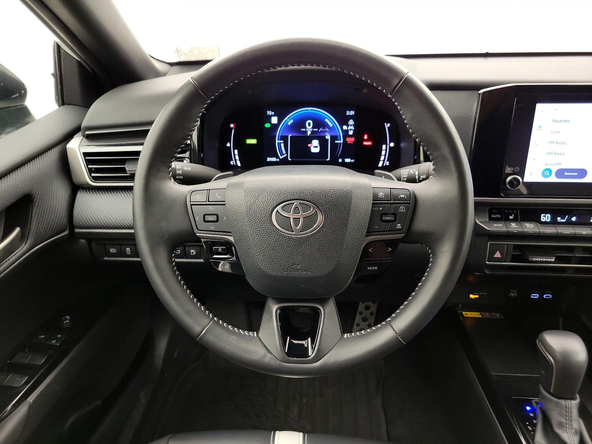 Thumbnail: 2025 Toyota Camry - 10