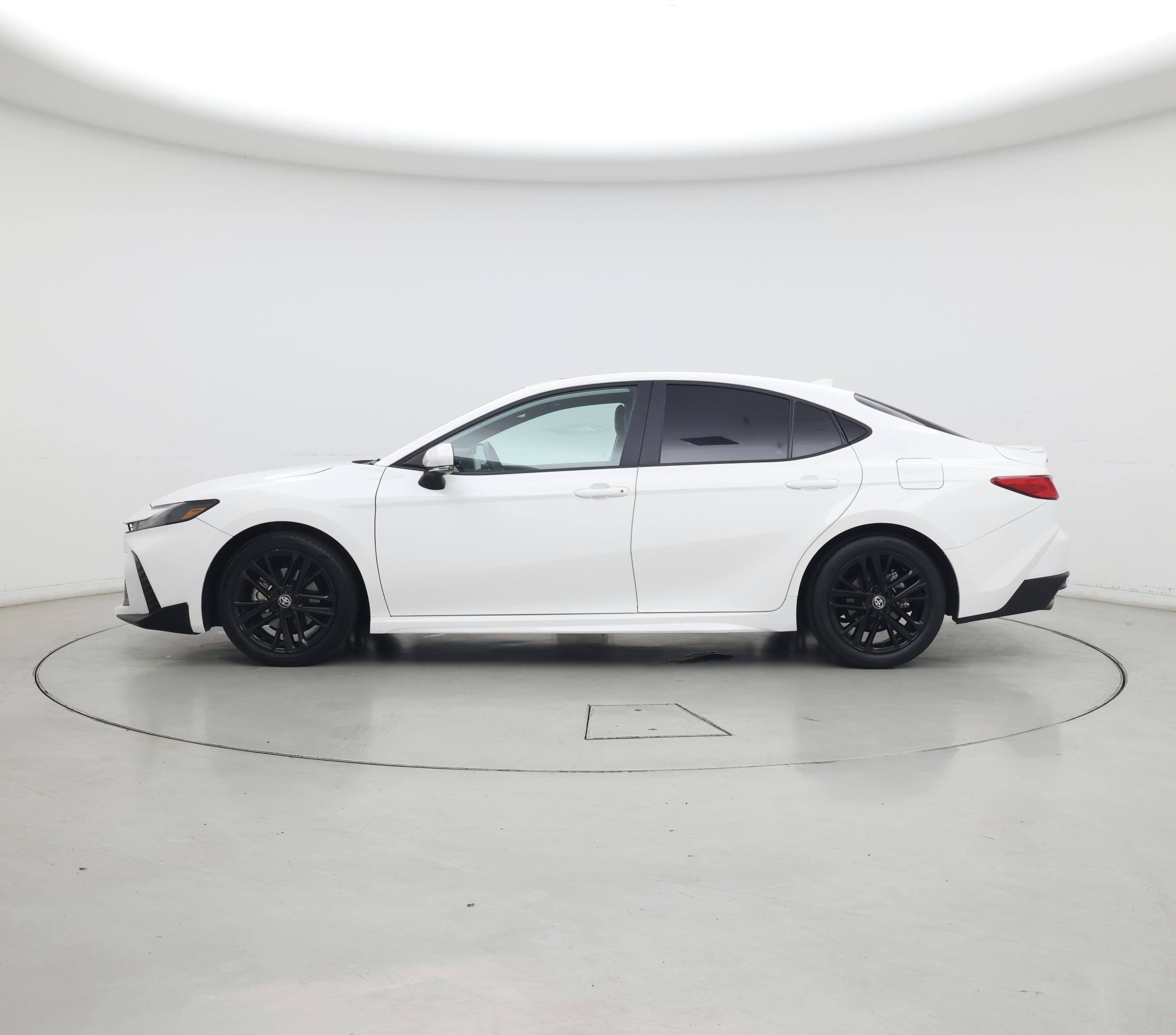 Thumbnail: 2025 Toyota Camry - 3