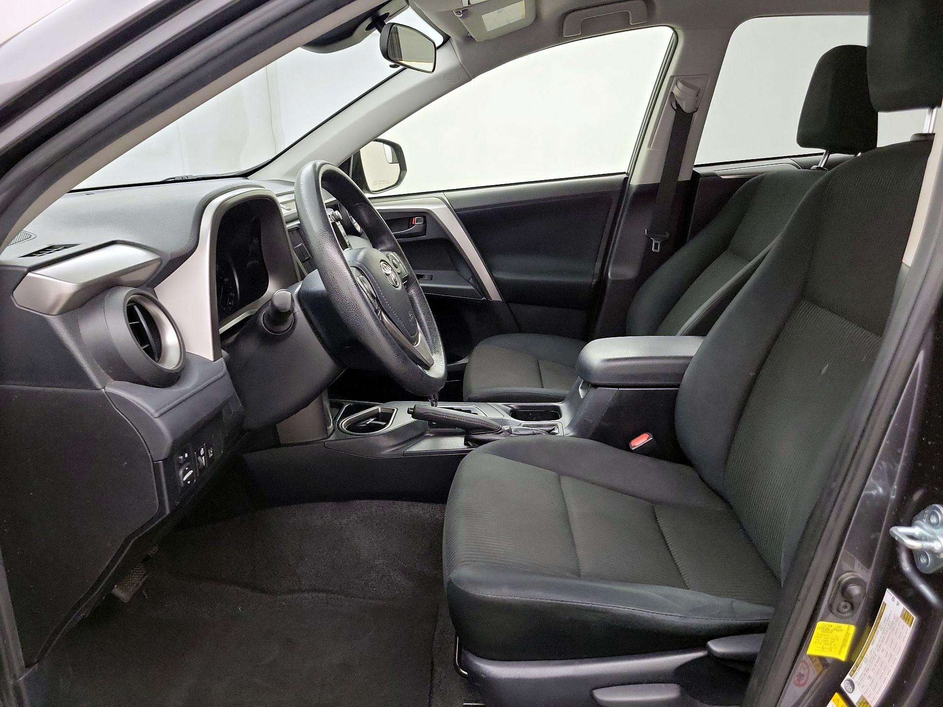 Thumbnail: 2017 Toyota RAV4 - 11