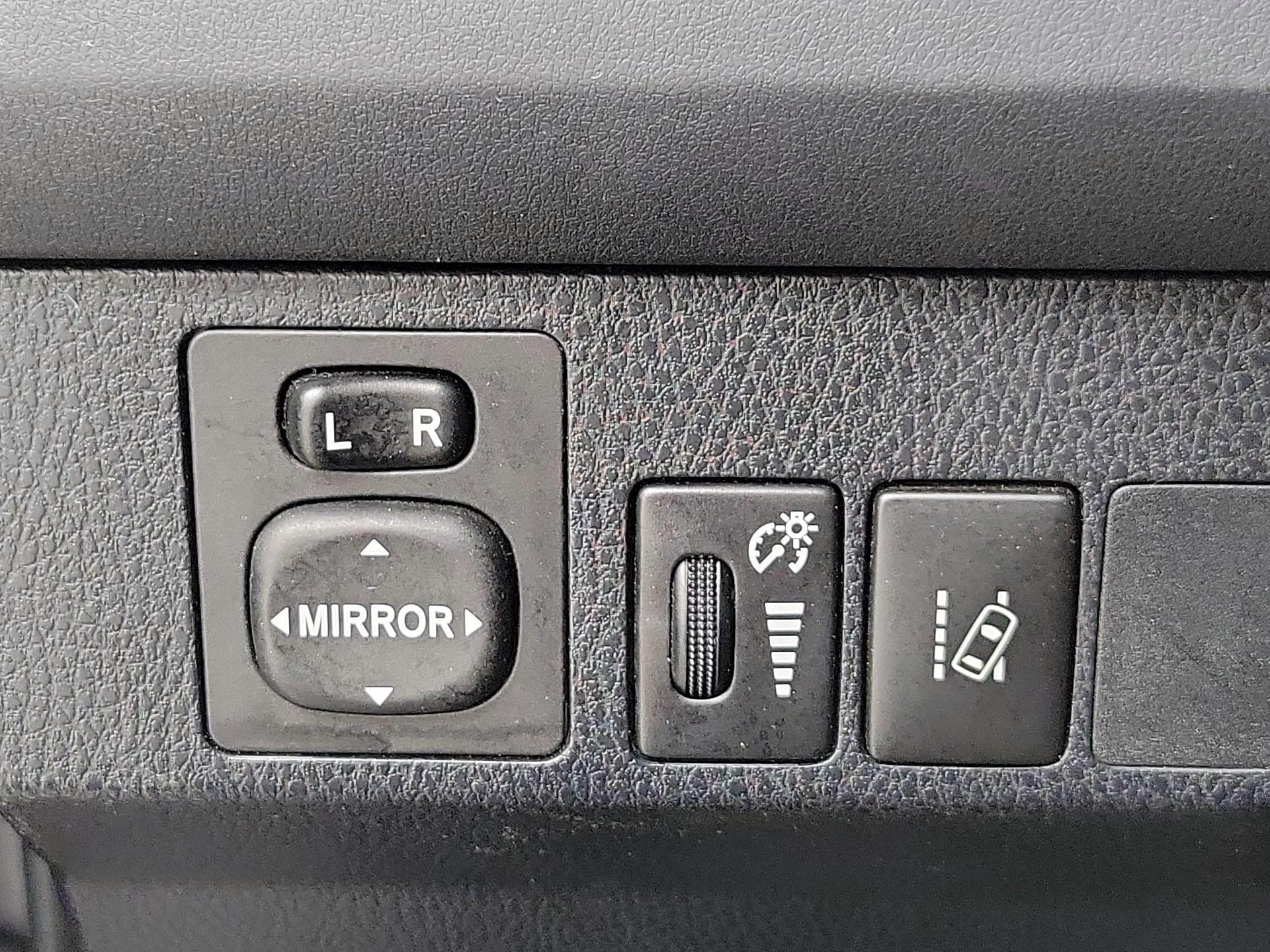 Thumbnail: 2017 Toyota RAV4 - 13