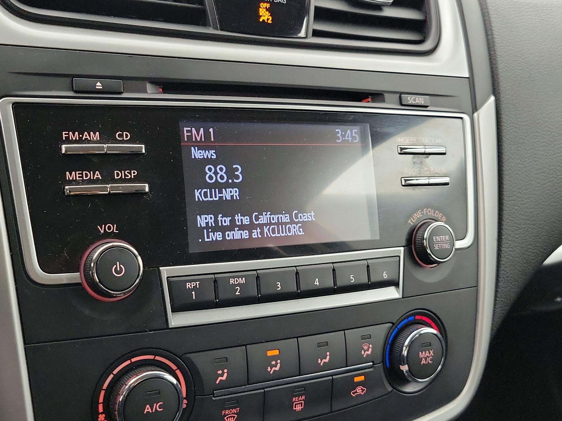 Thumbnail: 2016 Nissan Altima - 15