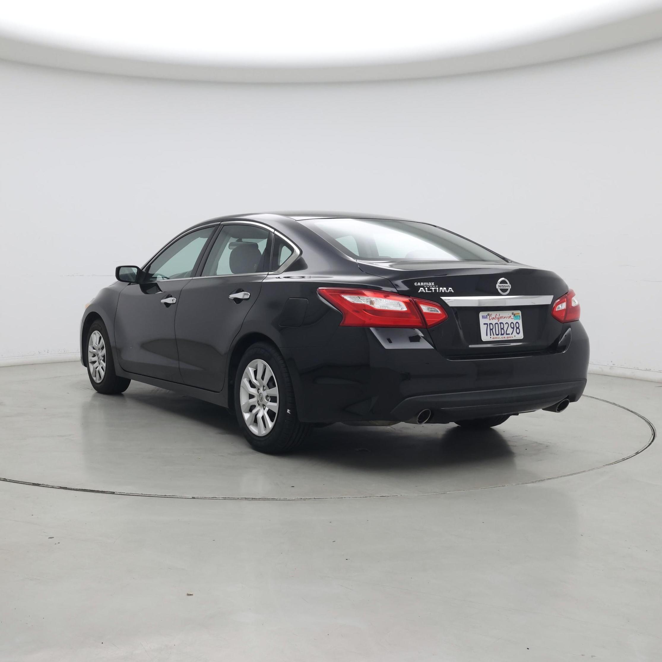 Thumbnail: 2016 Nissan Altima - 2