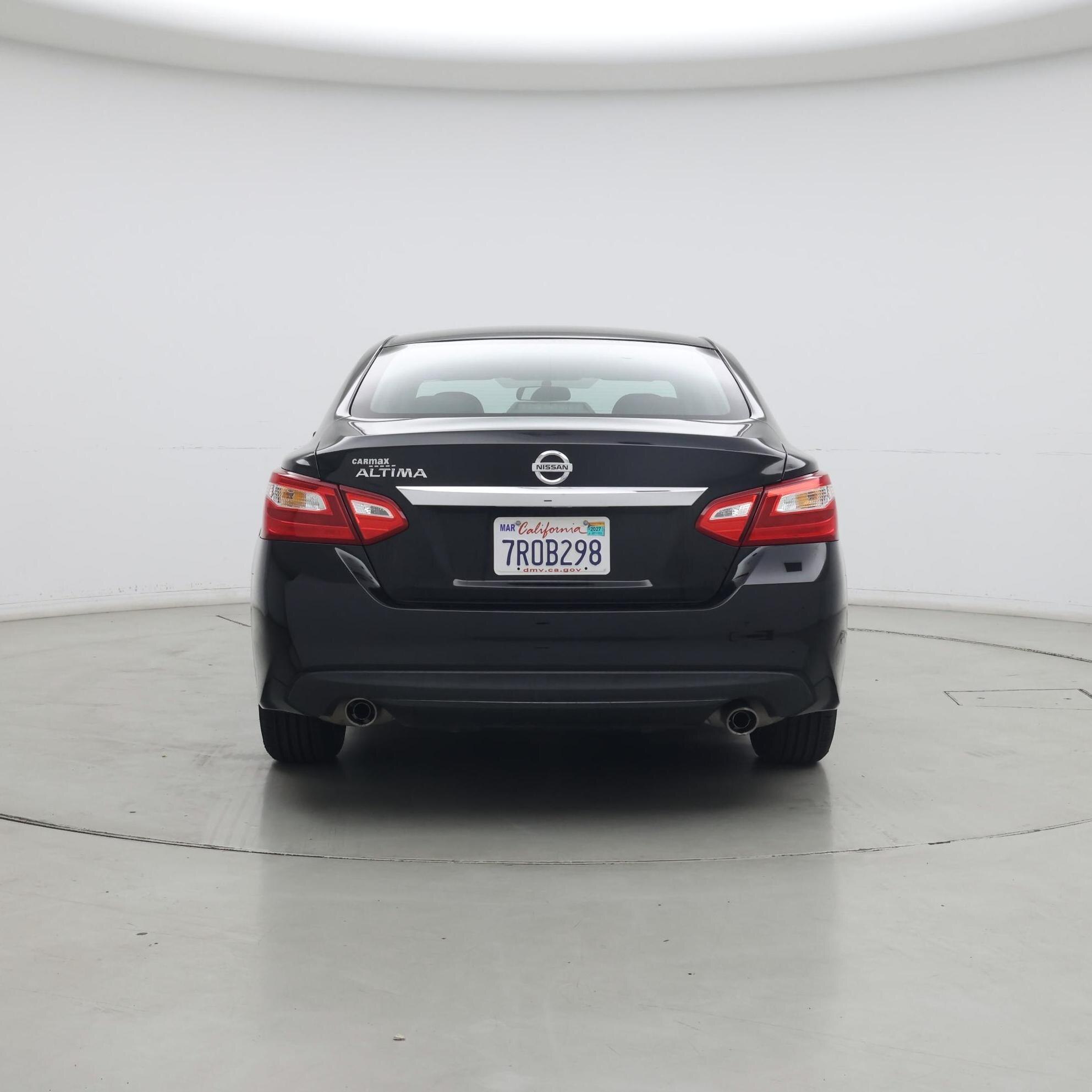 Thumbnail: 2016 Nissan Altima - 6