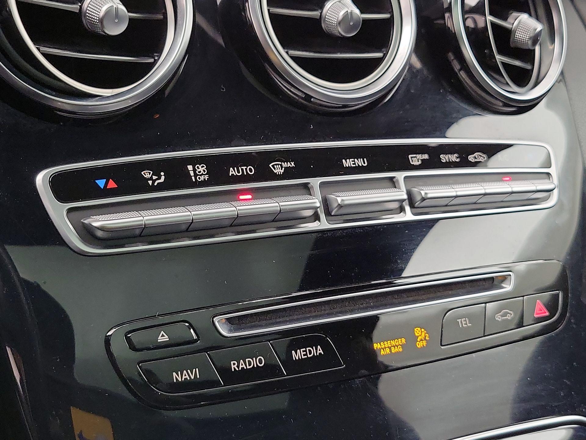 Thumbnail: 2018 Mercedes-Benz C-Class - 16