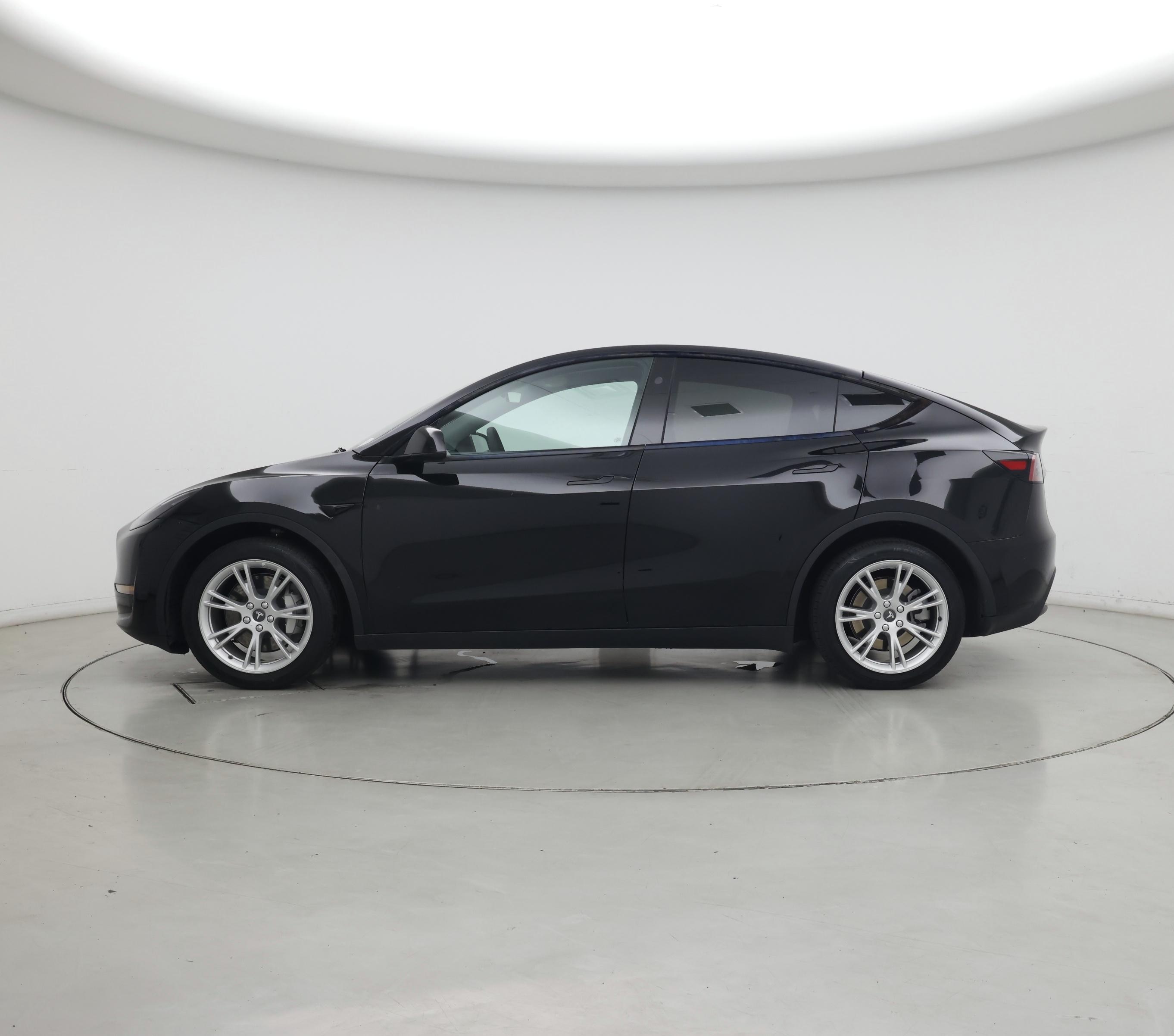 Thumbnail: 2024 Tesla Model Y - 3