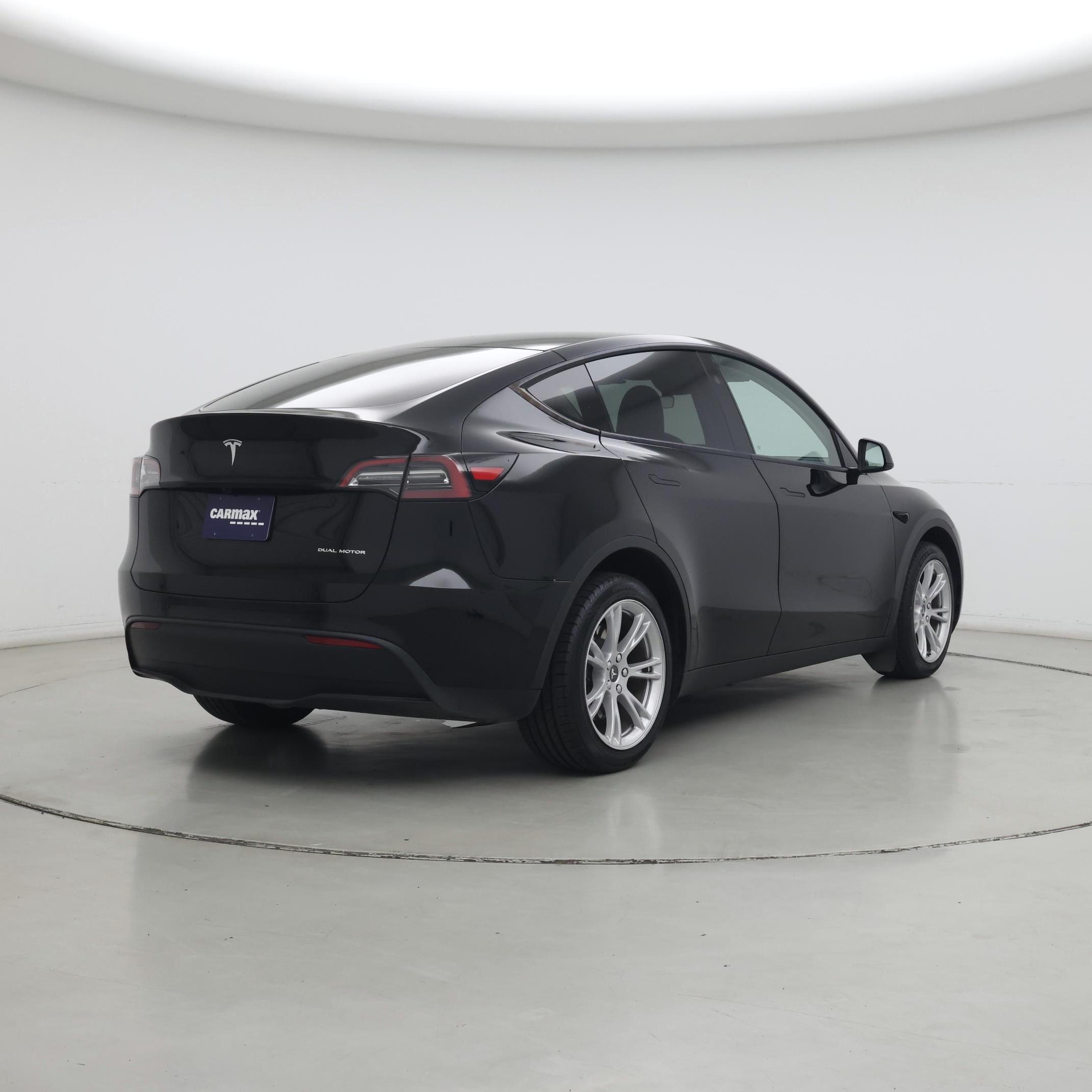 Thumbnail: 2024 Tesla Model Y - 8