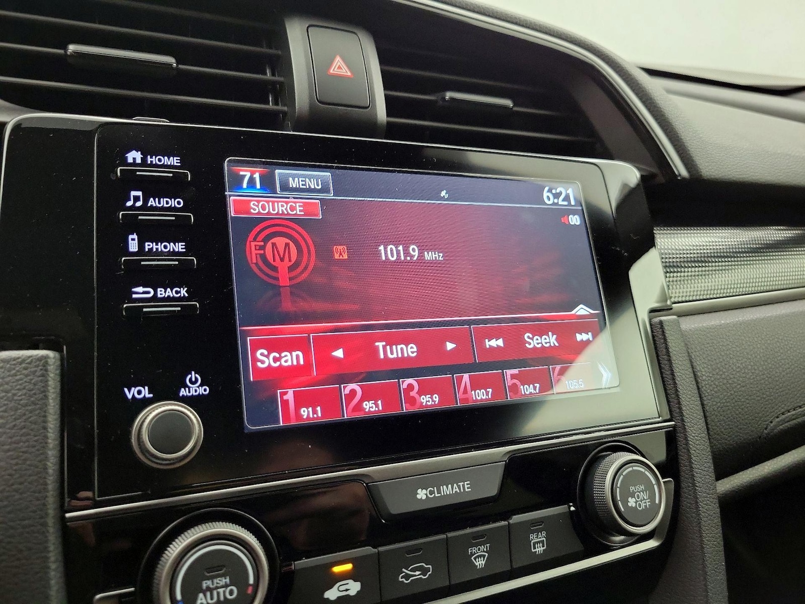 2020 Honda Civic Hatchback Sport - Photo 16