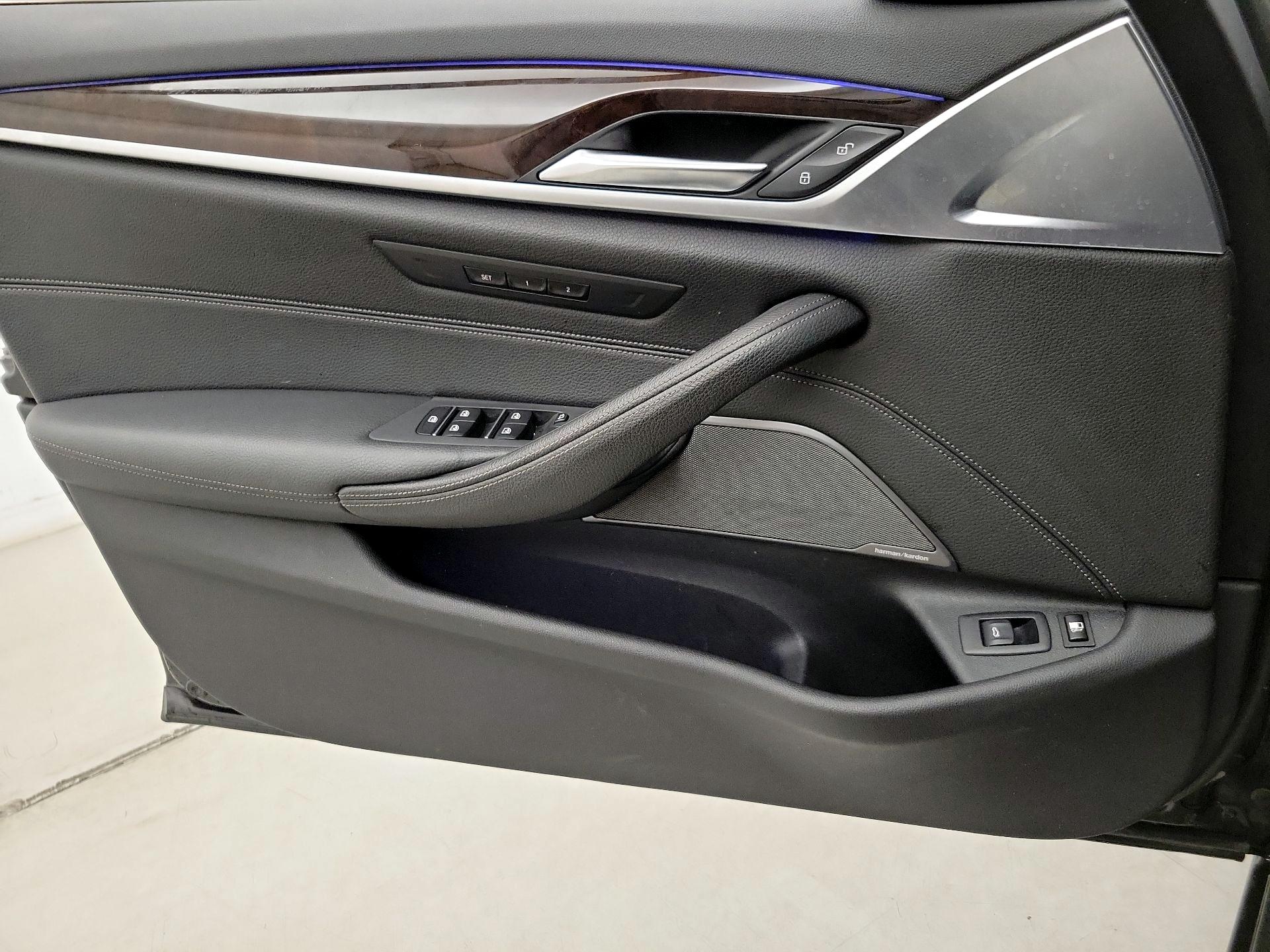 Thumbnail: 2019 BMW 5 Series - 12