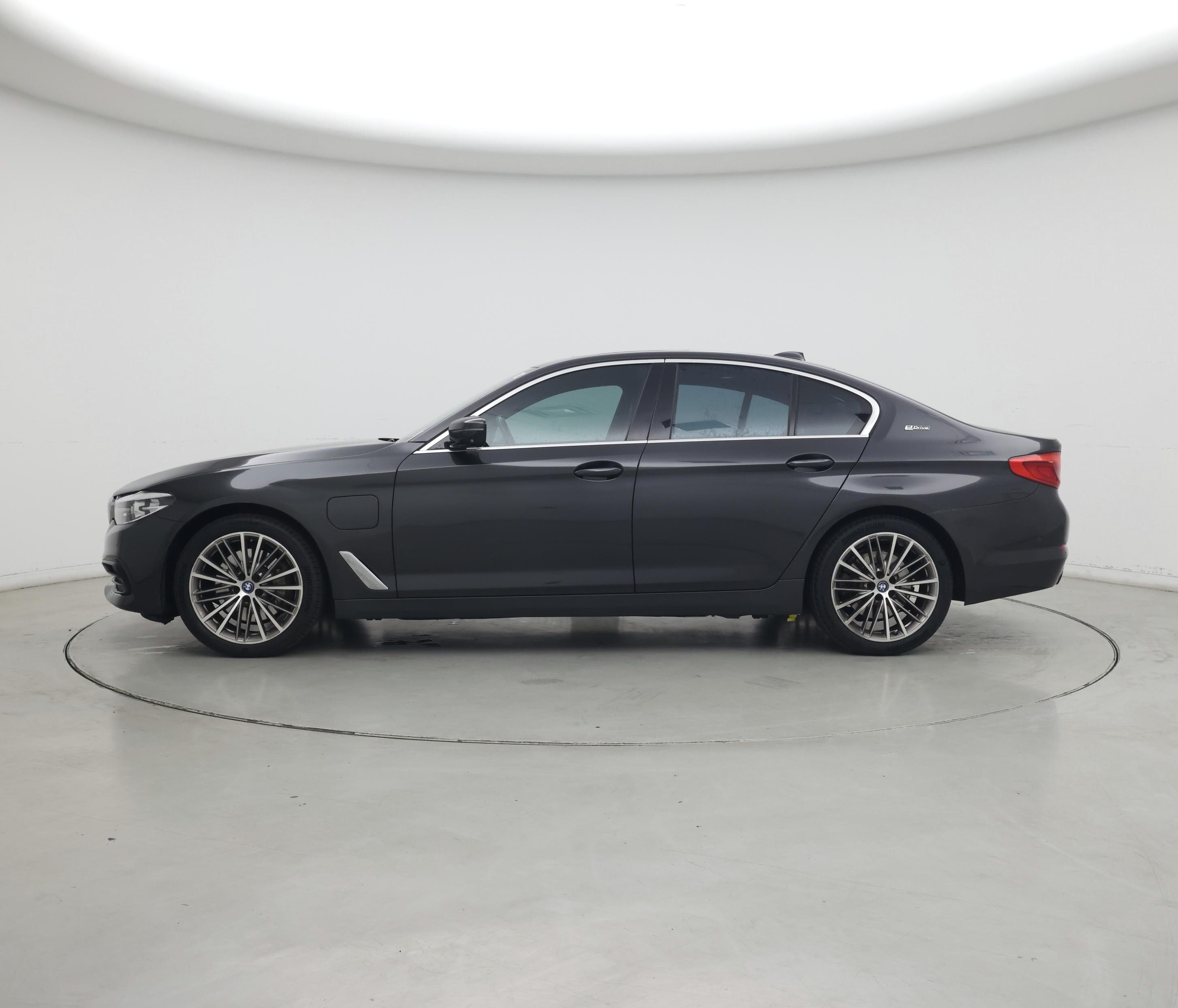 Thumbnail: 2019 BMW 5 Series - 3