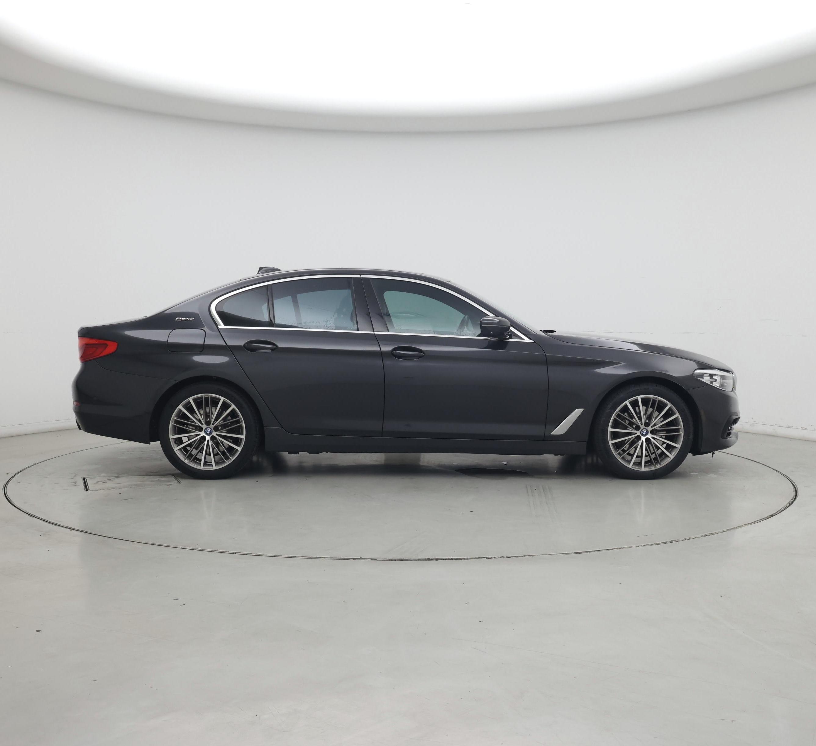 Thumbnail: 2019 BMW 5 Series - 7