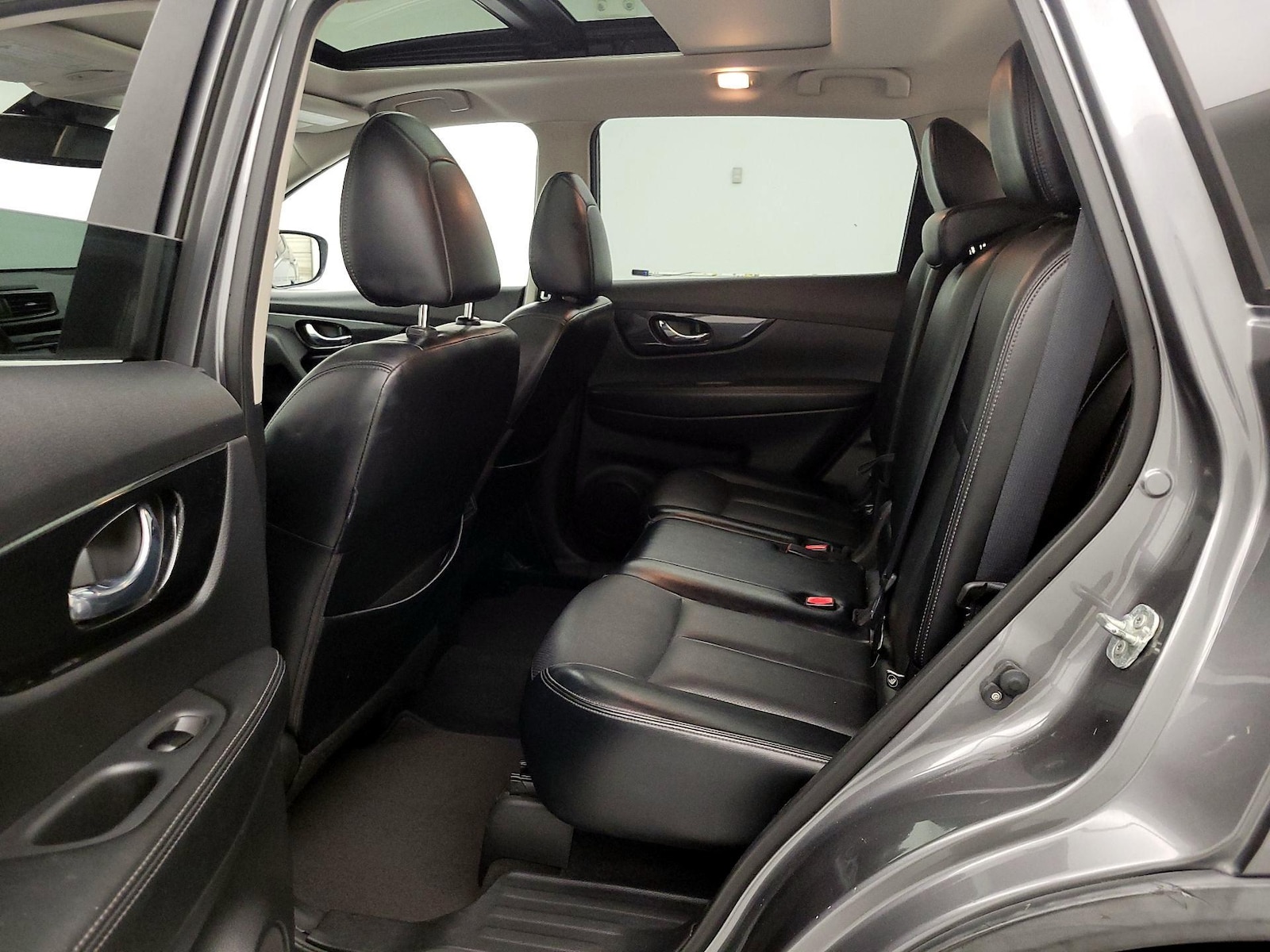 2018 Nissan Rogue SL - Photo 22