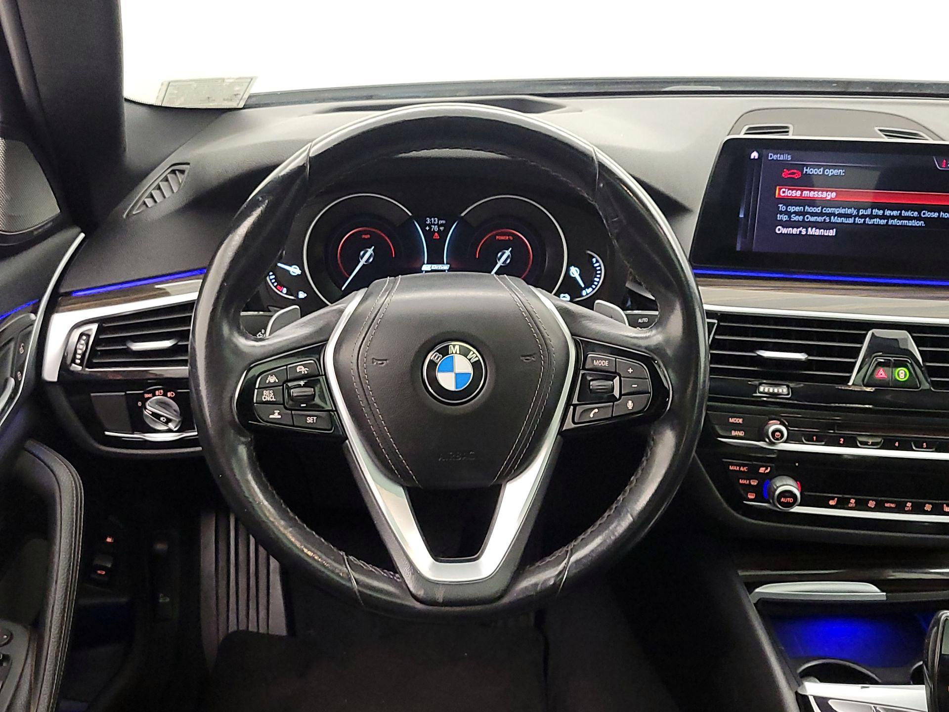 Thumbnail: 2019 BMW 5 Series - 10