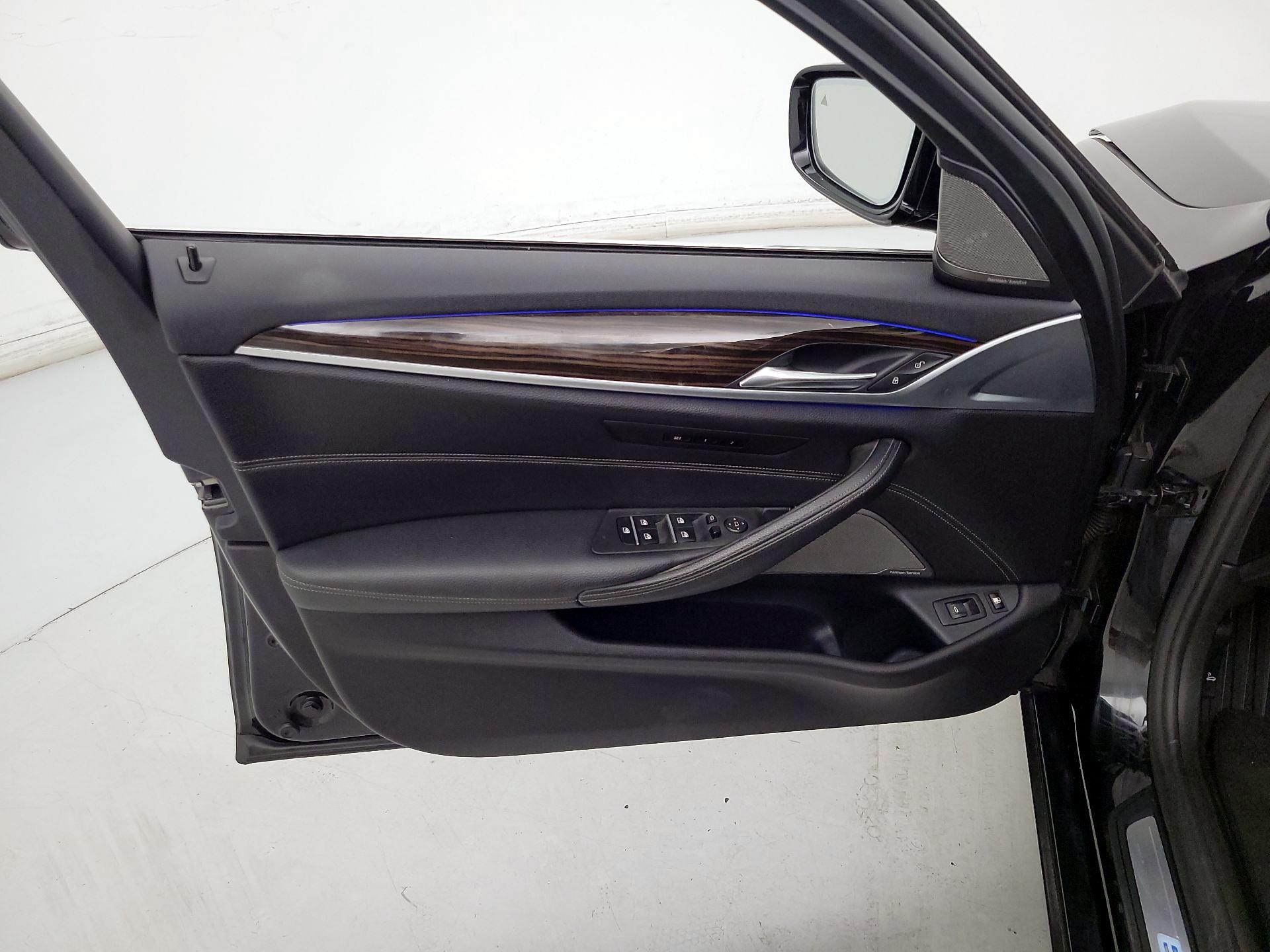 Thumbnail: 2019 BMW 5 Series - 12