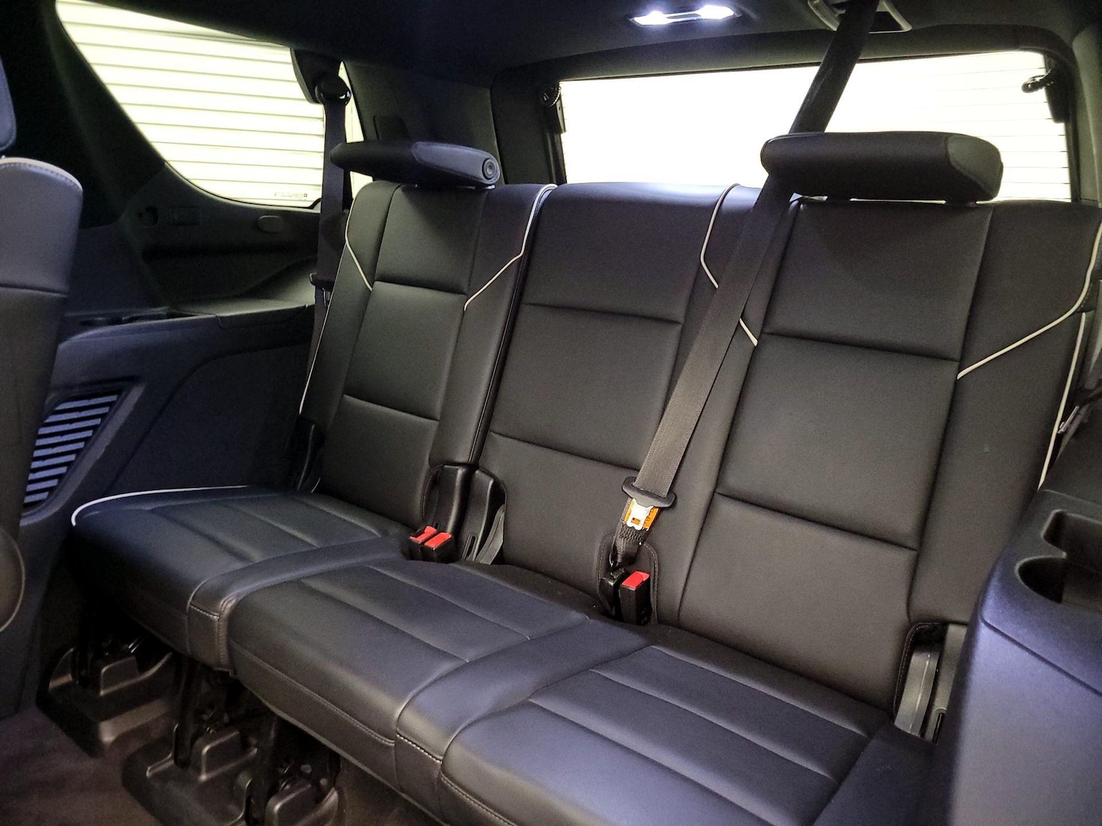 2022 Cadillac Escalade Premium Luxury - Photo 23