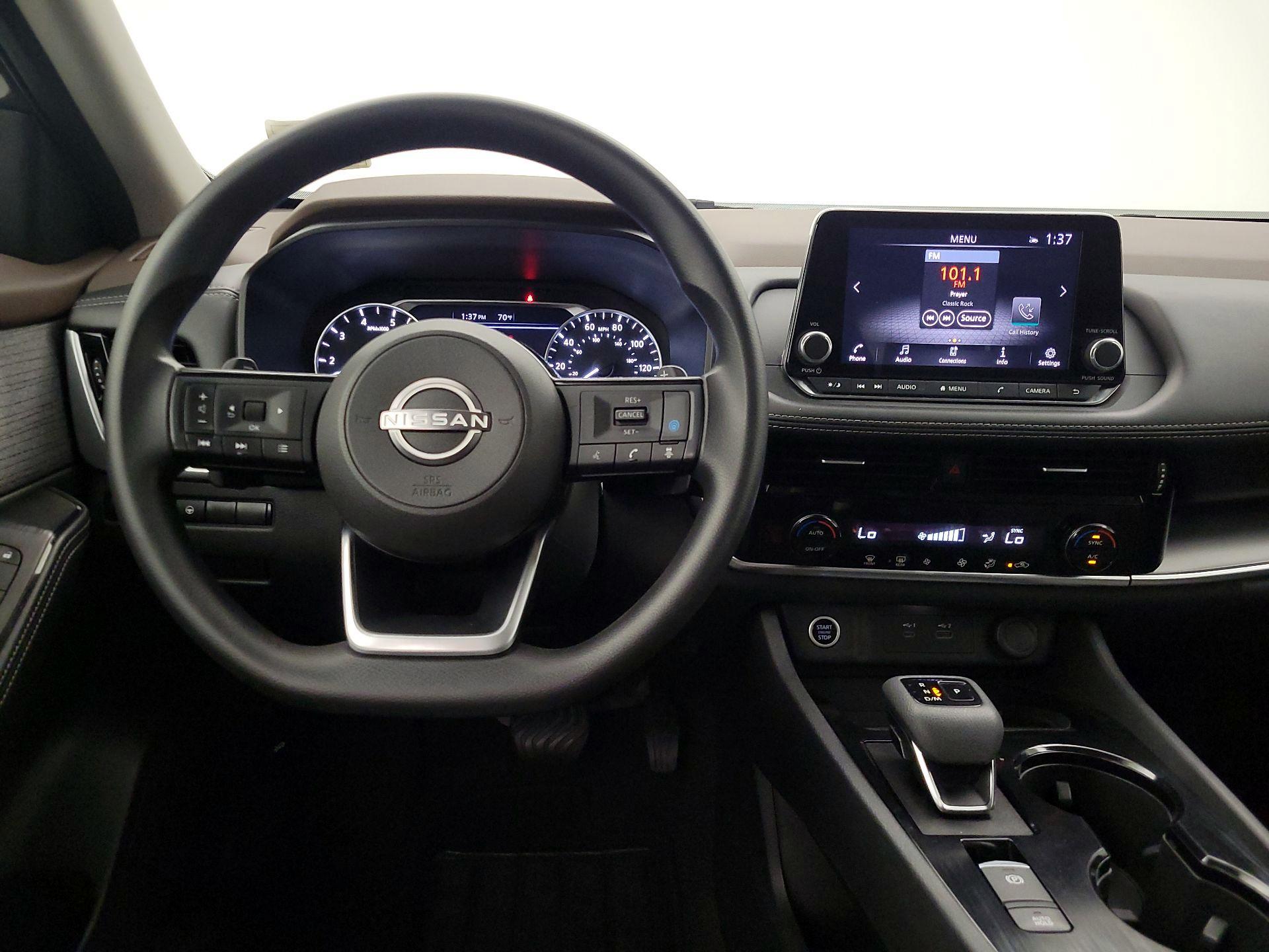 Thumbnail: 2022 Nissan Rogue - 10