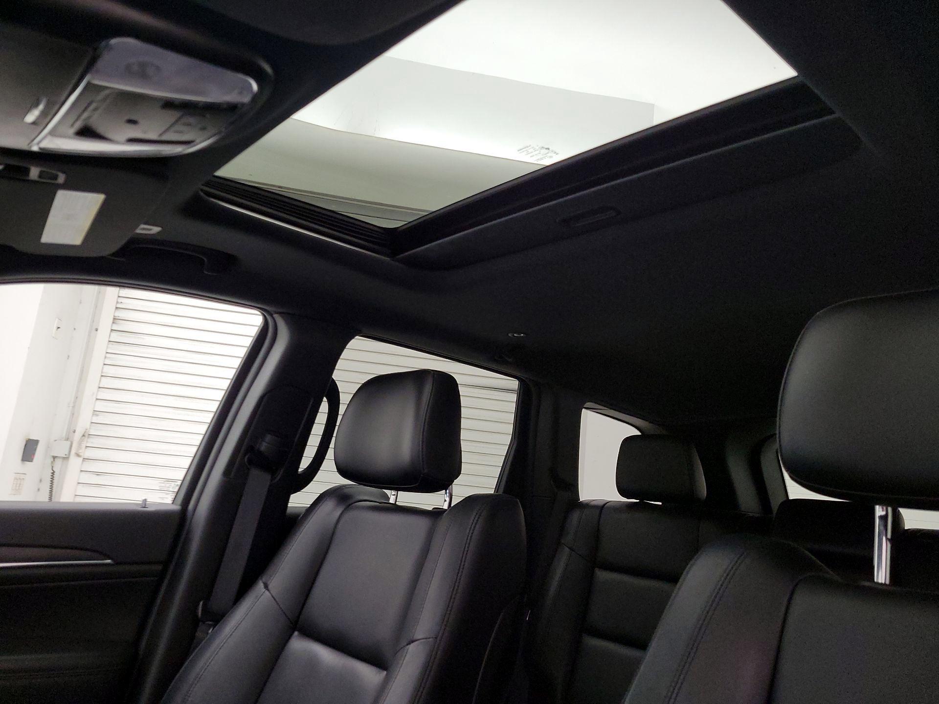 Thumbnail: 2021 Jeep Grand Cherokee - 20