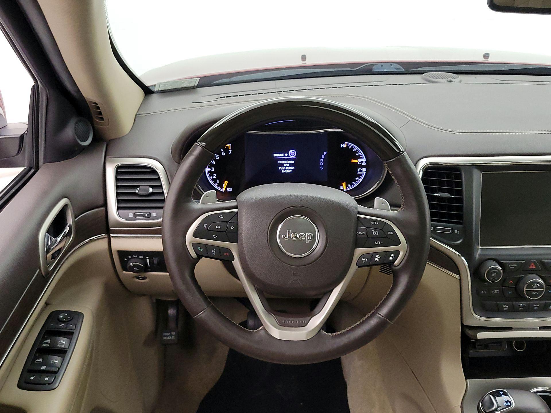 Thumbnail: 2015 Jeep Grand Cherokee - 10