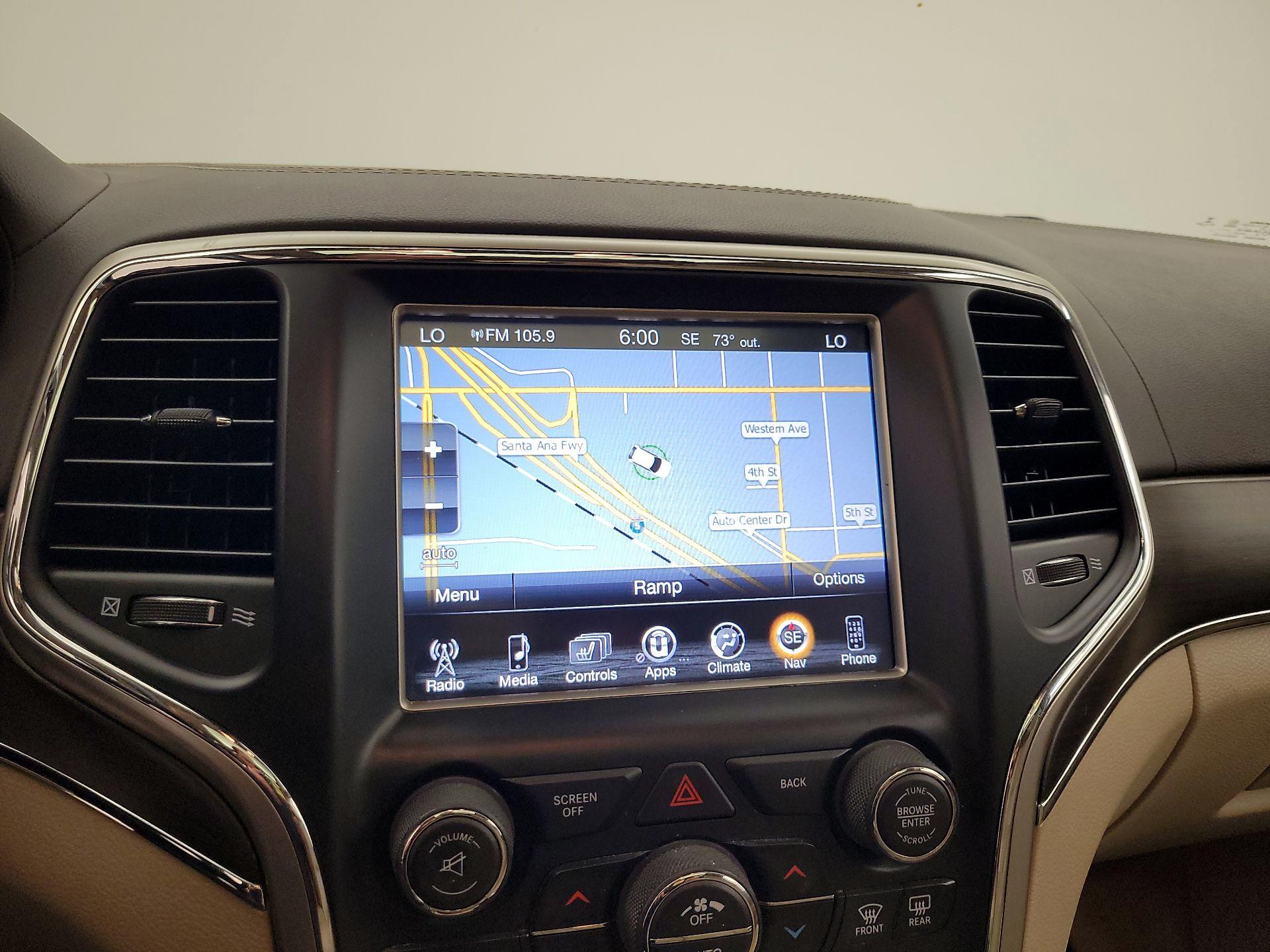 Thumbnail: 2015 Jeep Grand Cherokee - 14