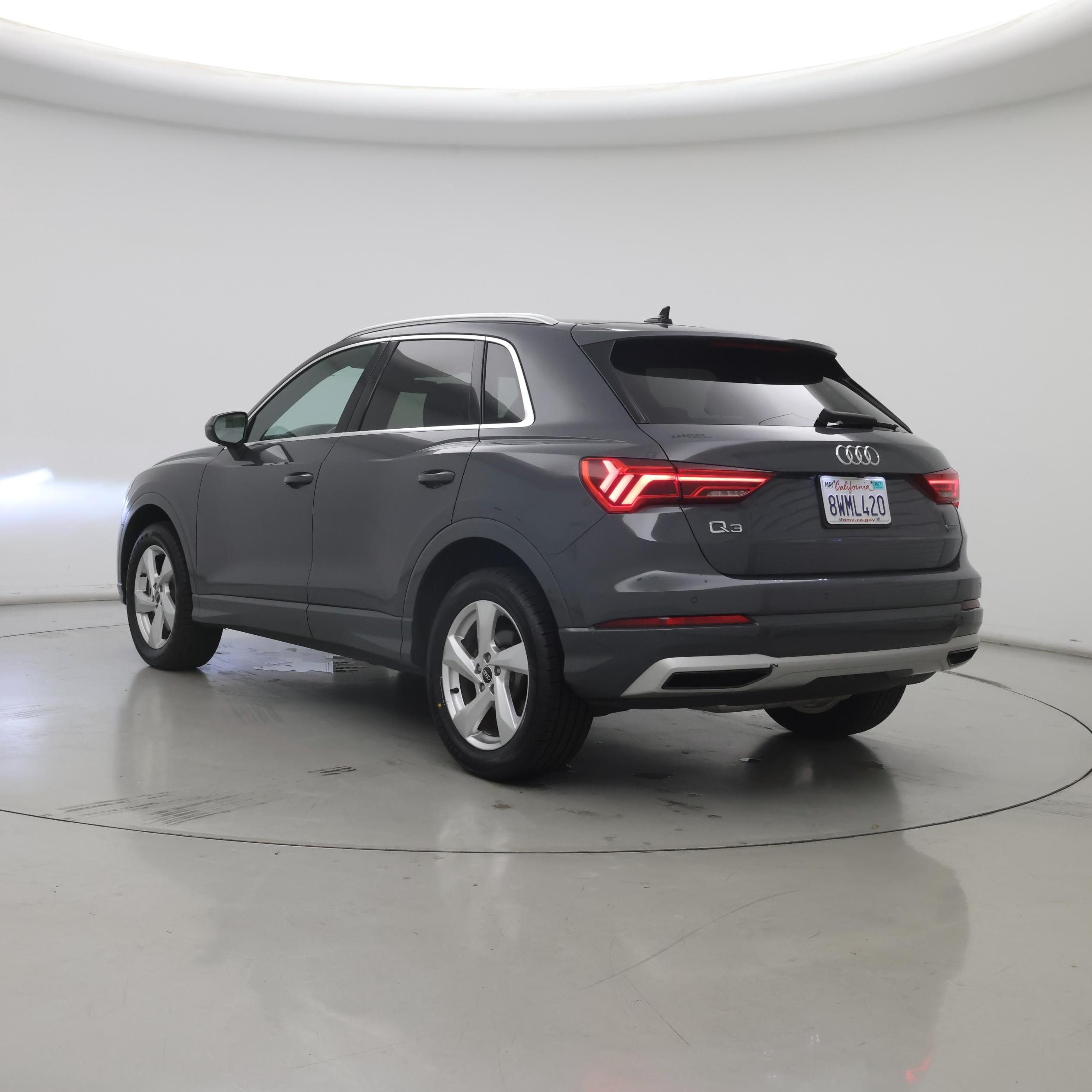 Thumbnail: 2021 Audi Q3 - 2