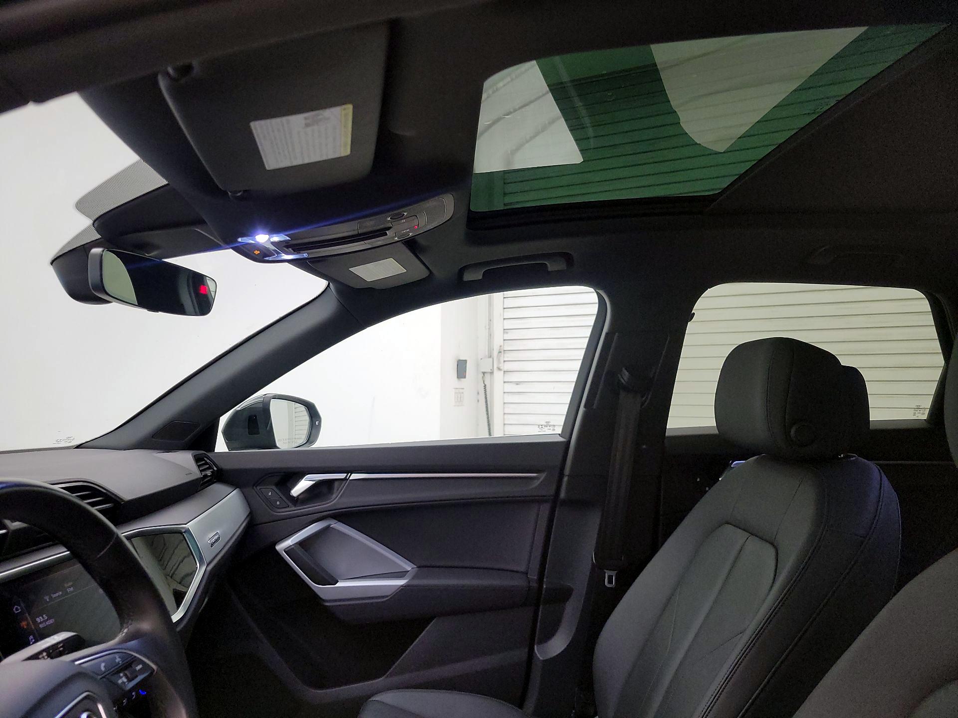Thumbnail: 2021 Audi Q3 - 19