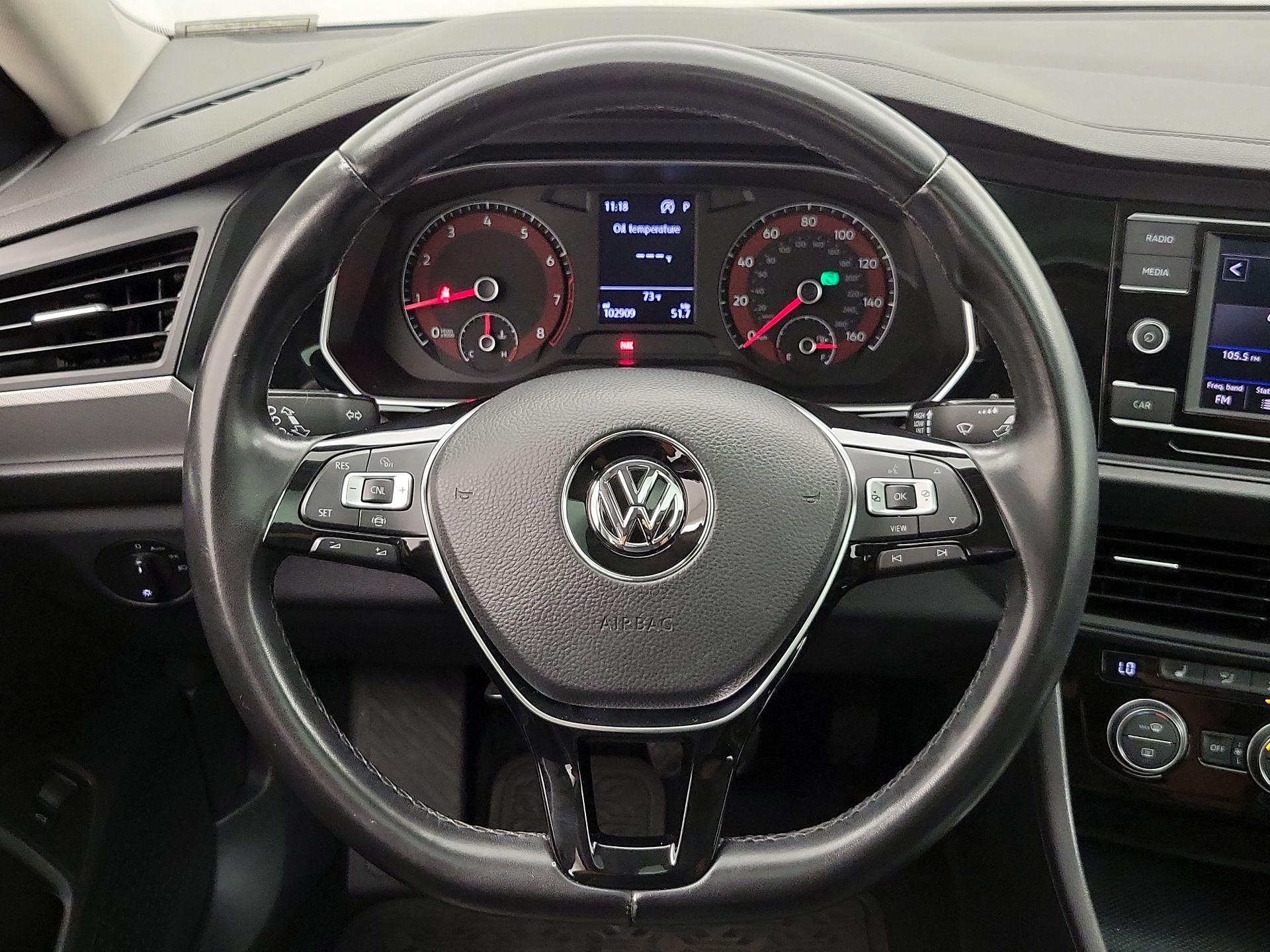 Thumbnail: 2019 Volkswagen Jetta - 10
