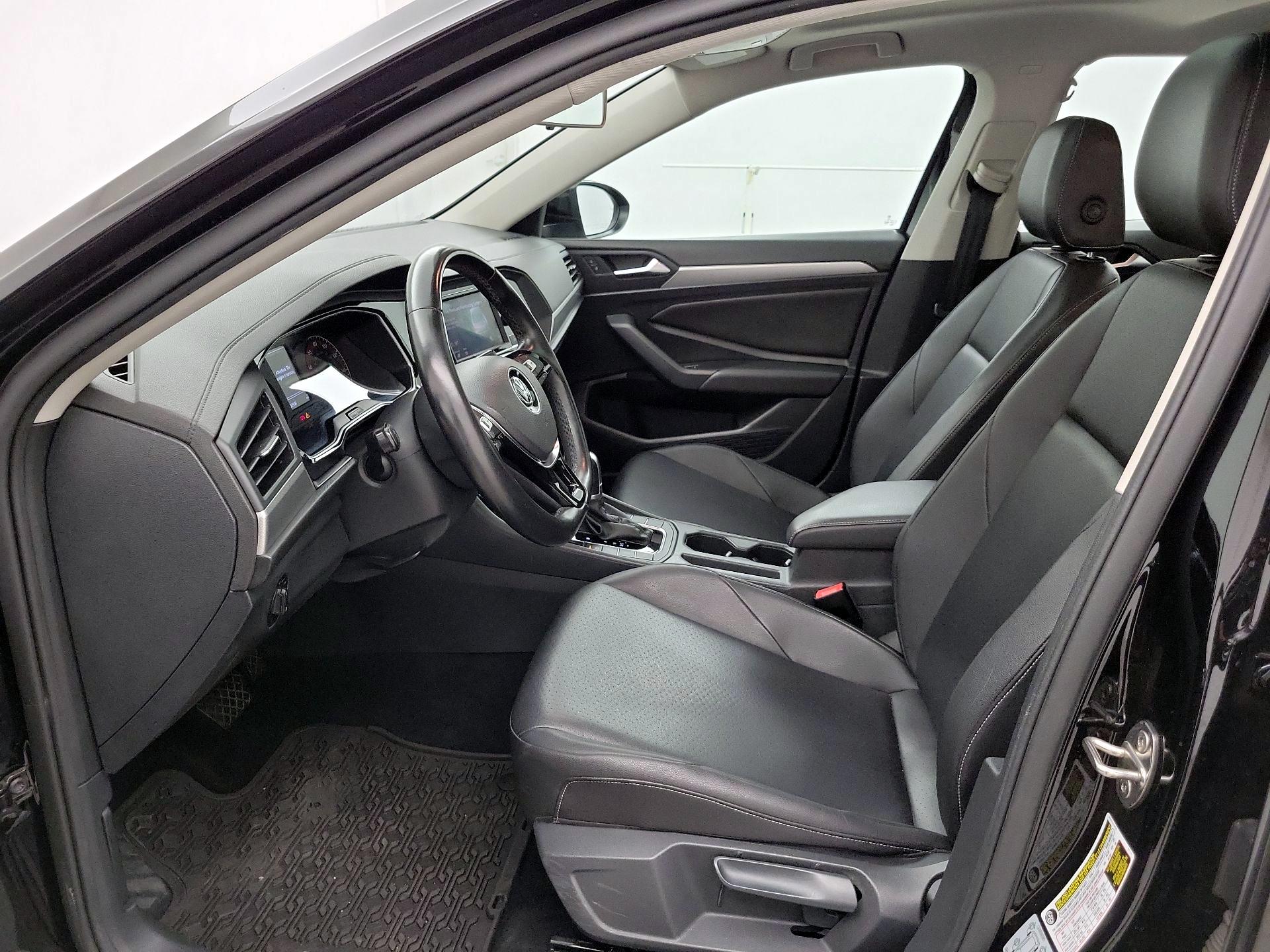 Thumbnail: 2019 Volkswagen Jetta - 11