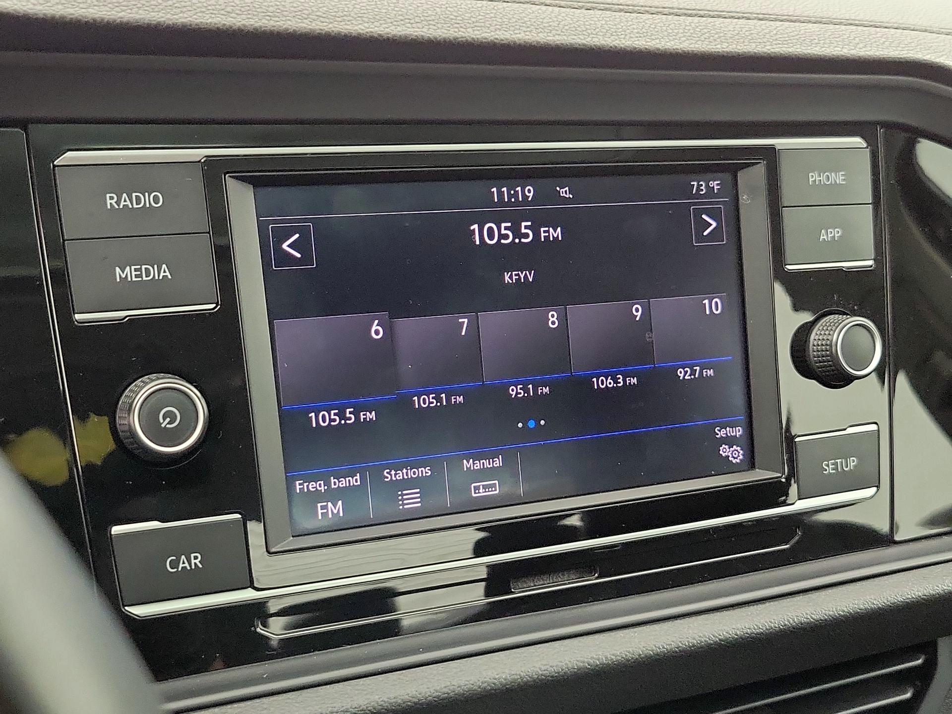 Thumbnail: 2019 Volkswagen Jetta - 15