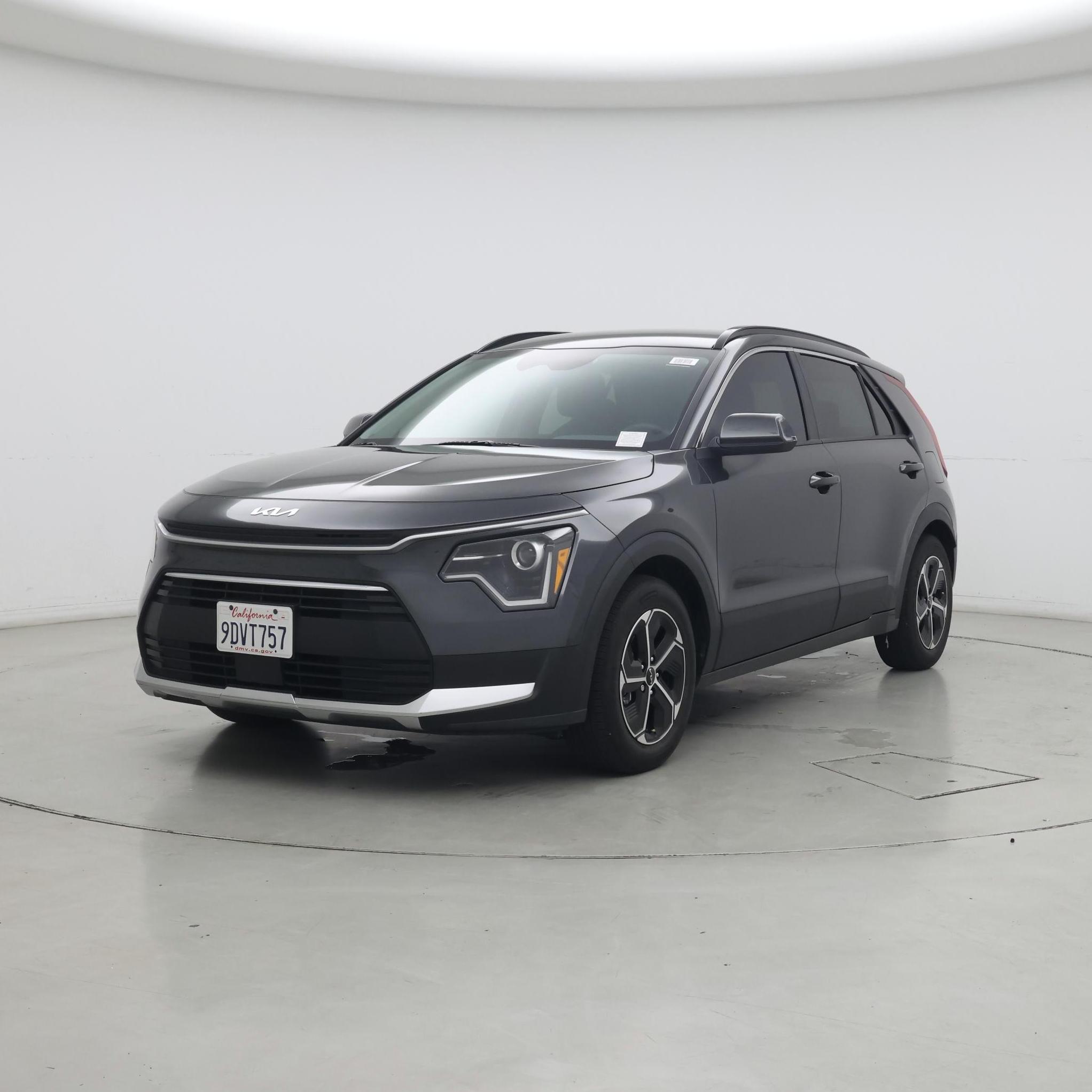 Thumbnail: 2023 Kia Niro - 4