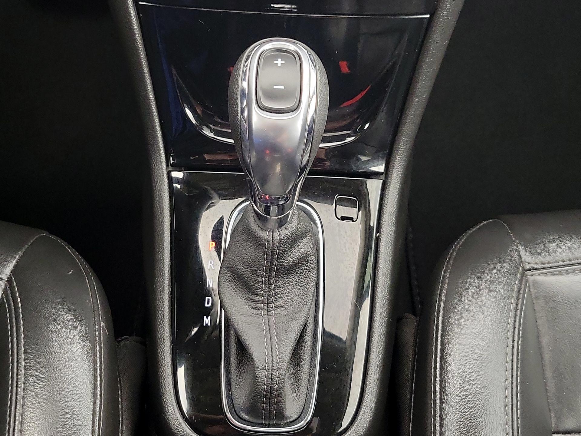 Thumbnail: 2018 Buick Encore - 17