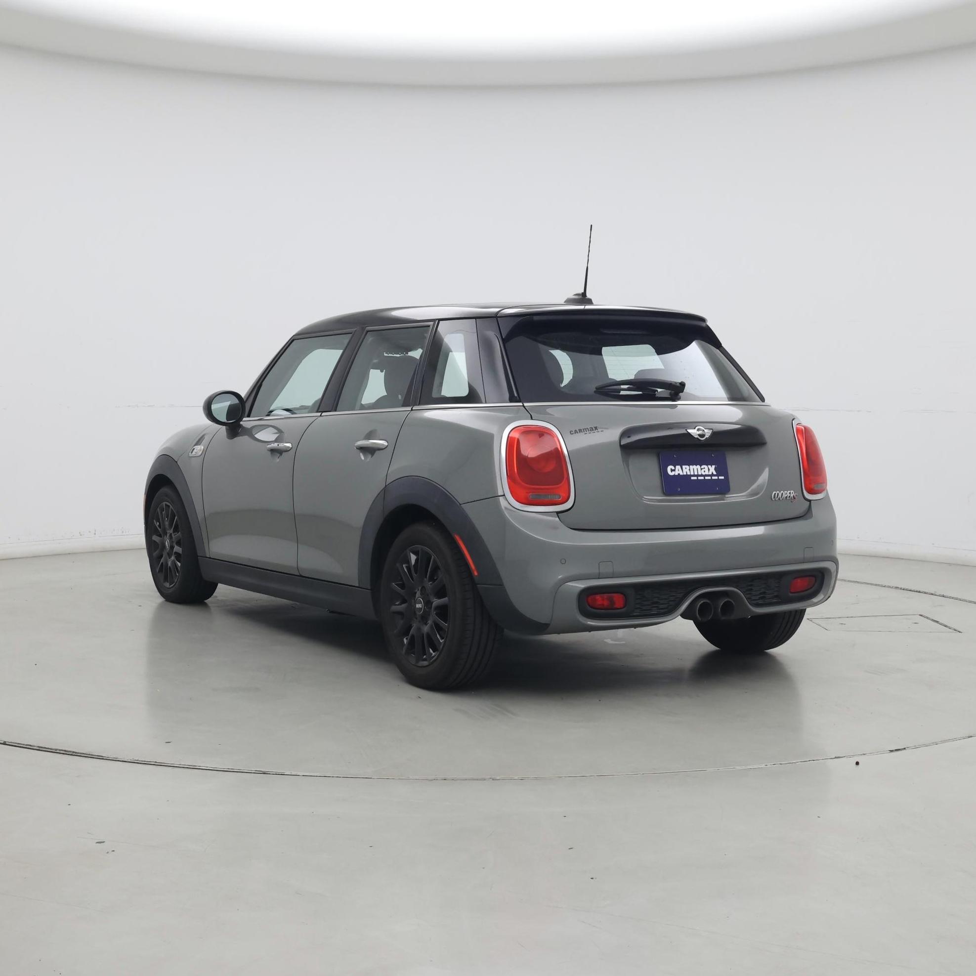 Thumbnail: 2016 MINI Cooper Hardtop - 2