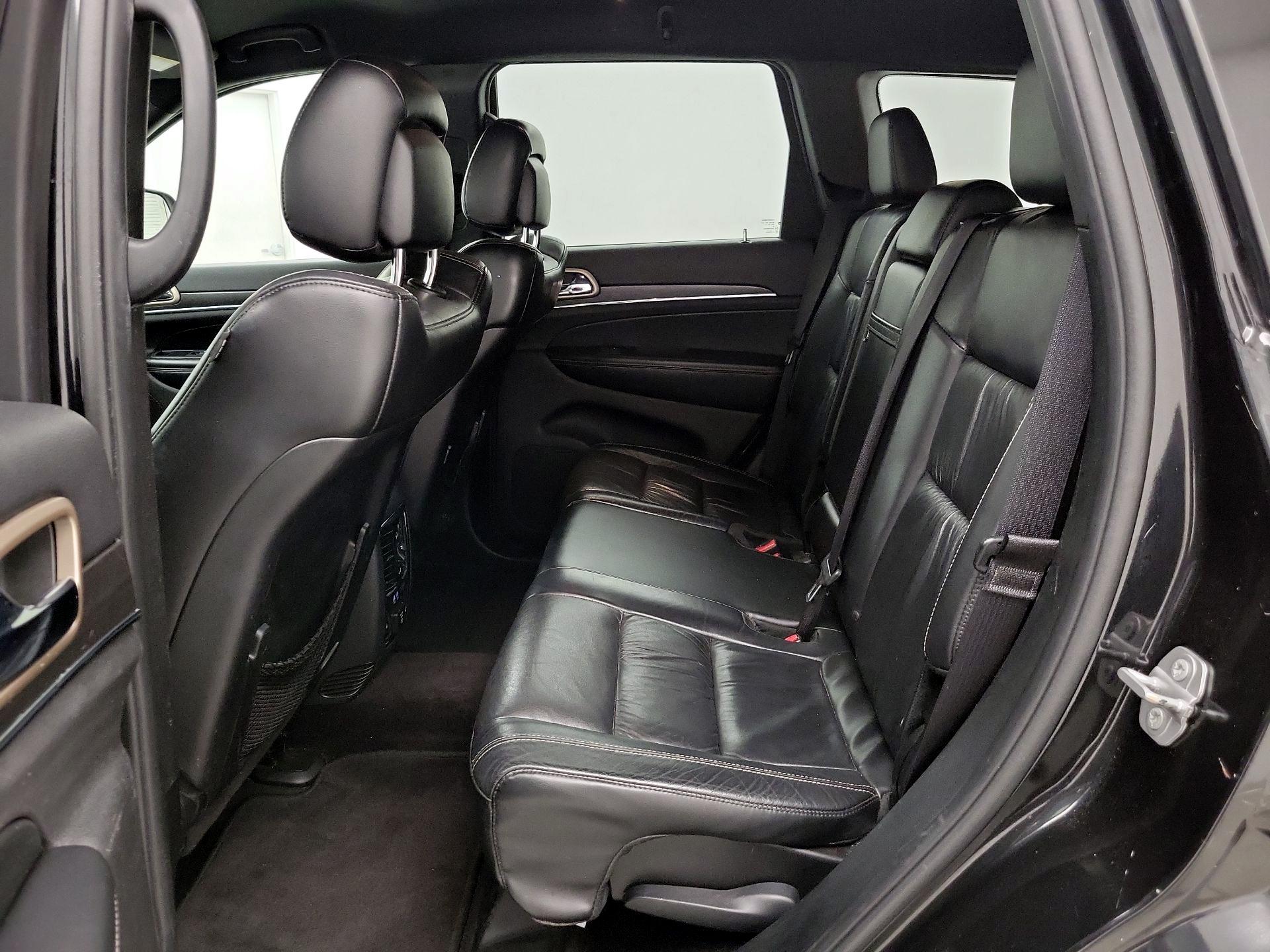 Thumbnail: 2016 Jeep Grand Cherokee - 20