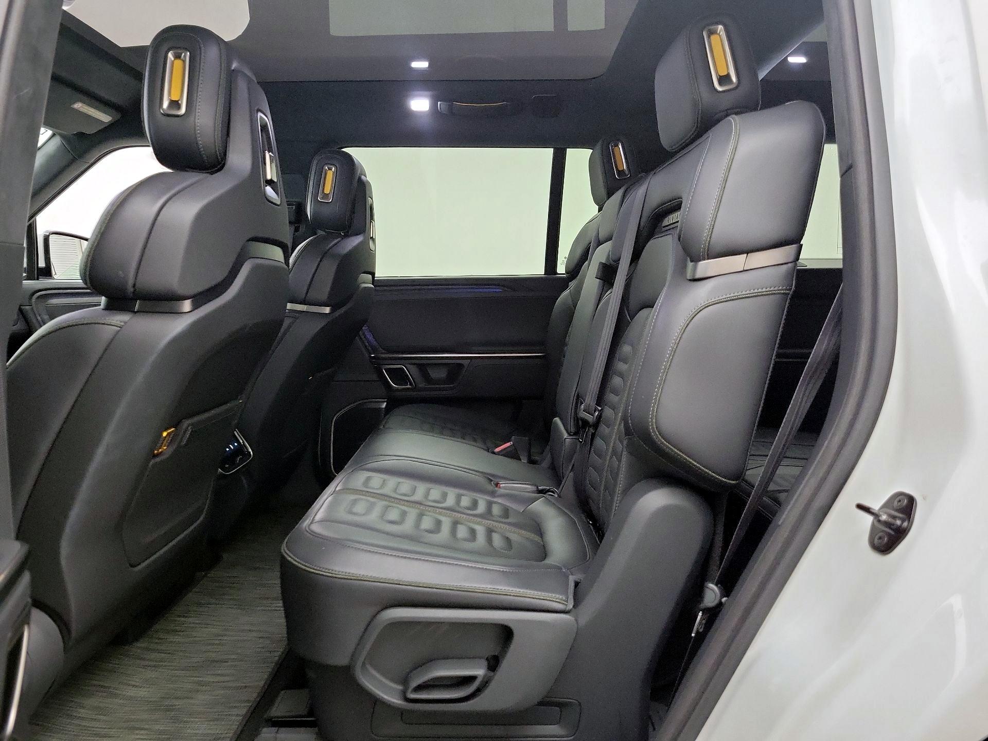 Thumbnail: 2023 Rivian R1S - 20