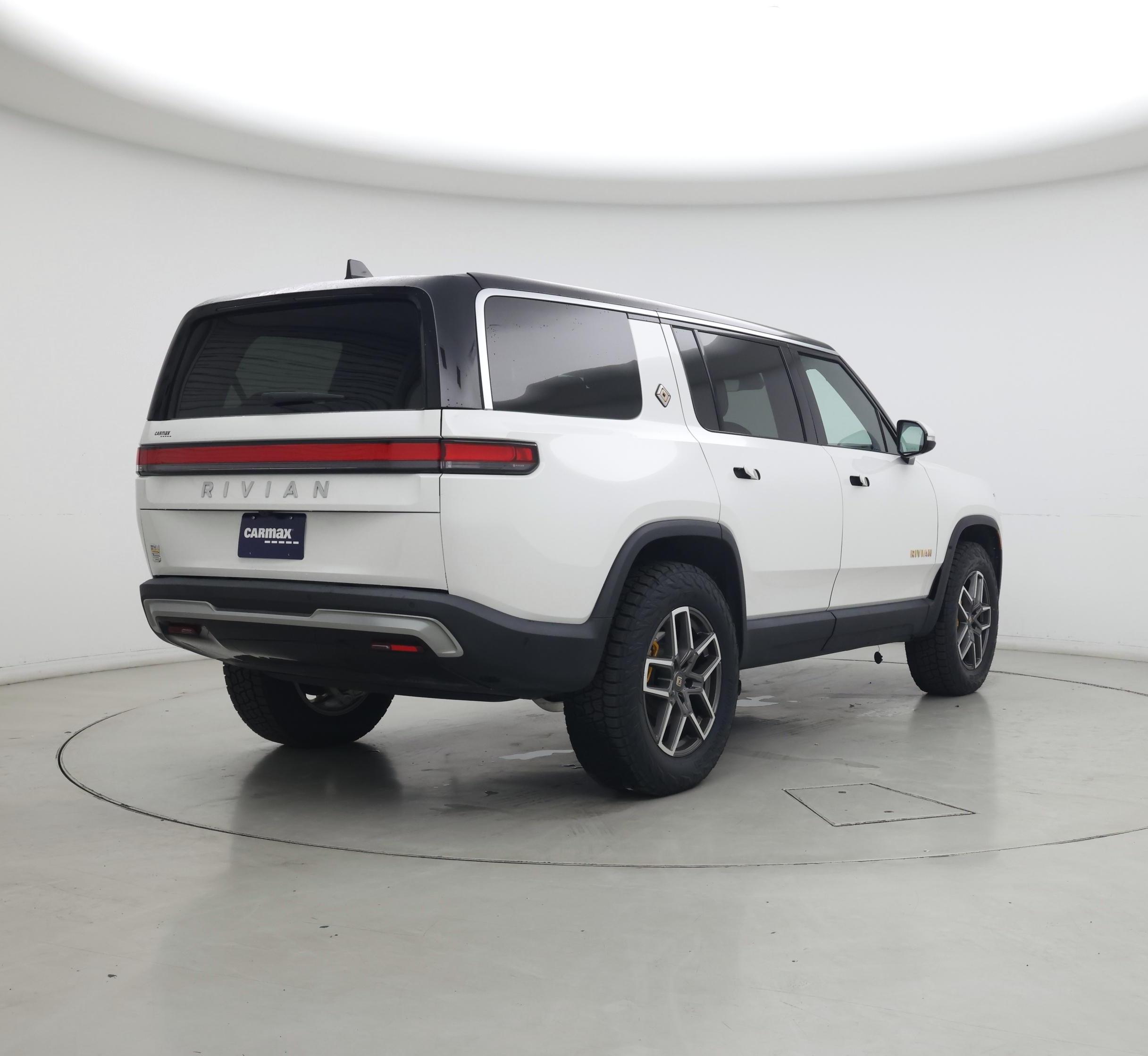 Thumbnail: 2023 Rivian R1S - 8