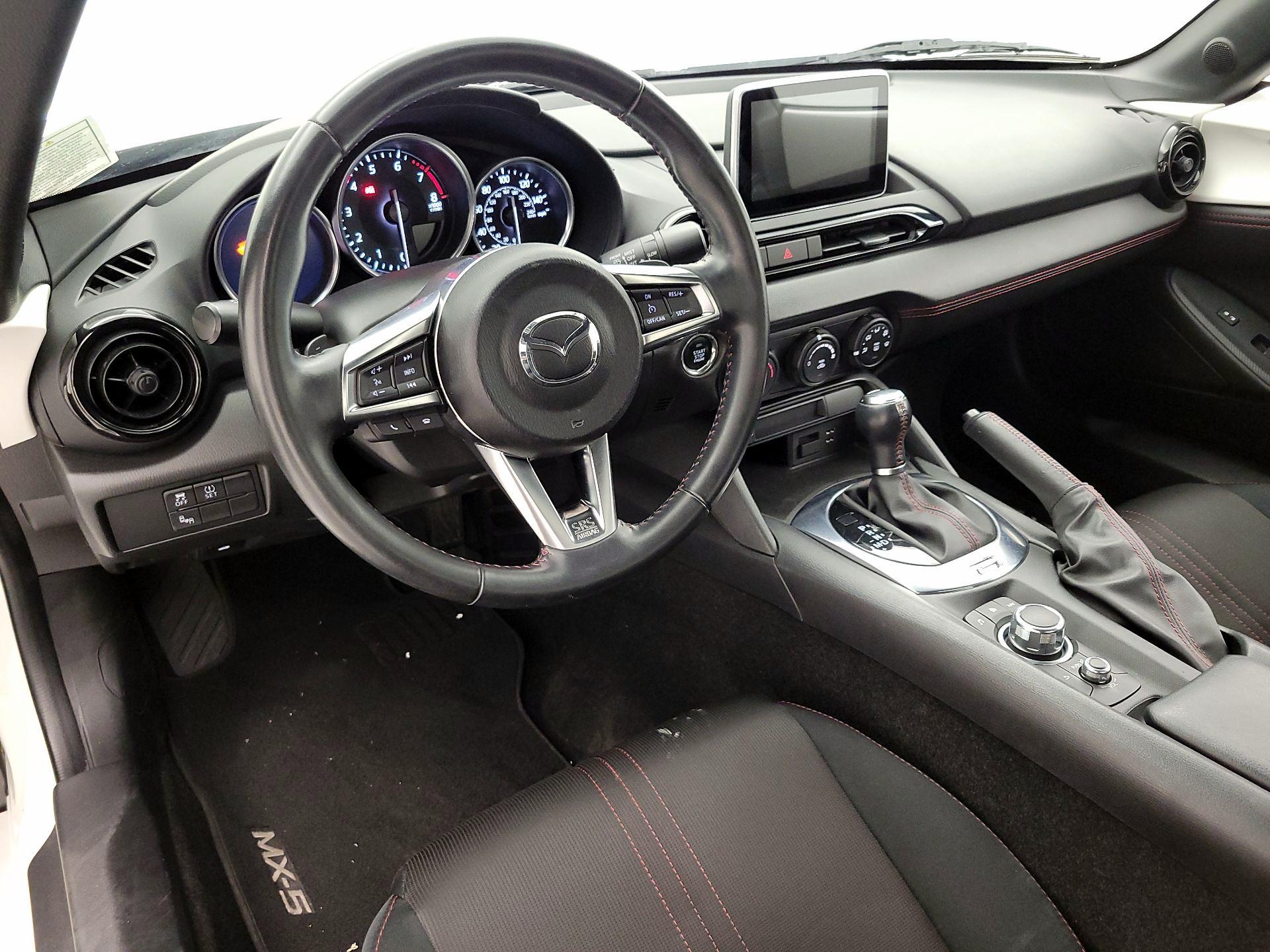 Thumbnail: 2017 Mazda MX-5 Miata - 9