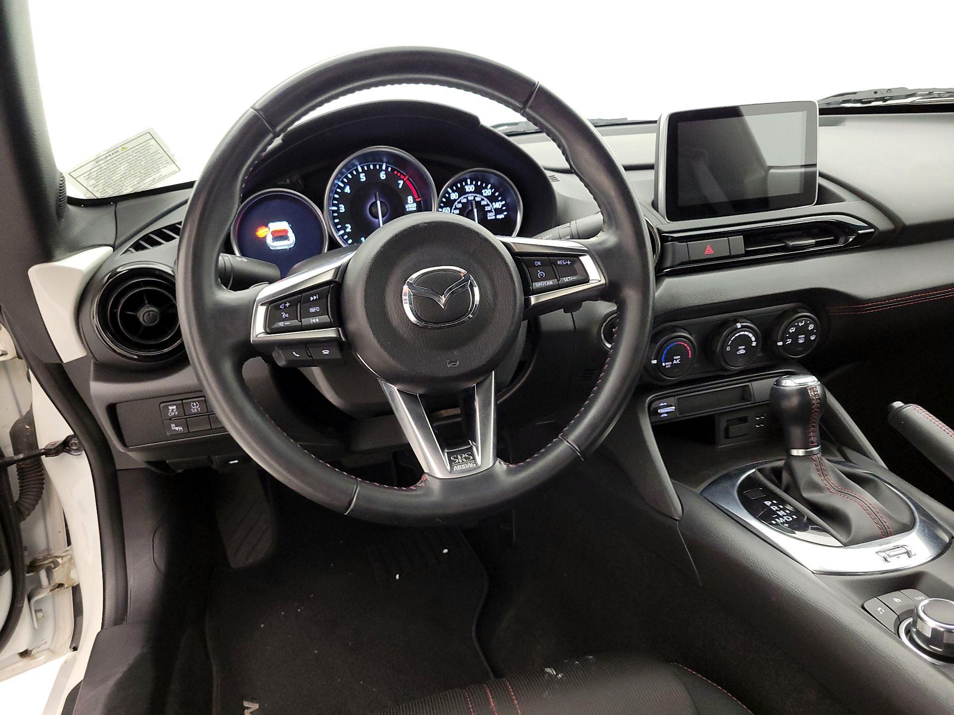 Thumbnail: 2017 Mazda MX-5 Miata - 10