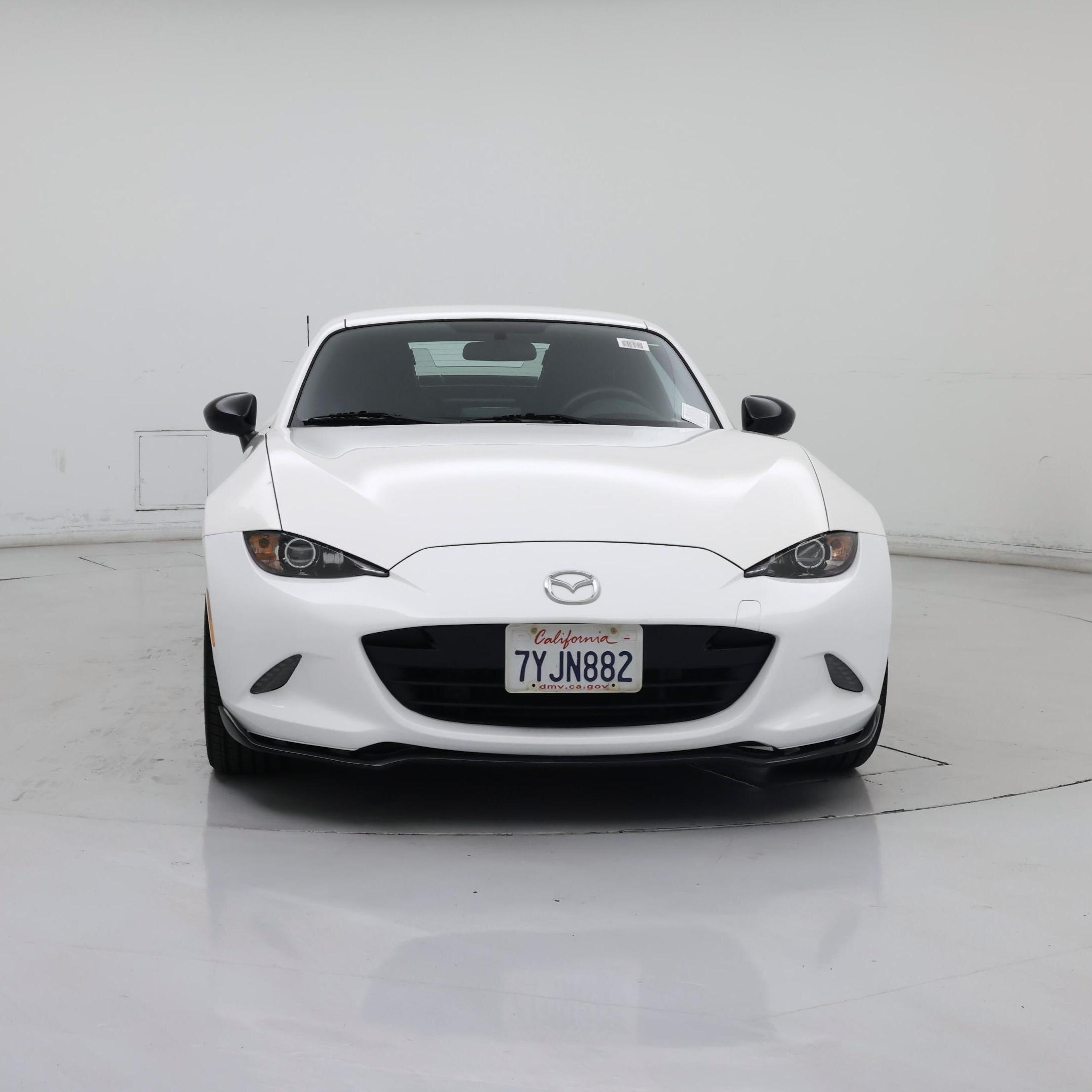 Thumbnail: 2017 Mazda MX-5 Miata - 5