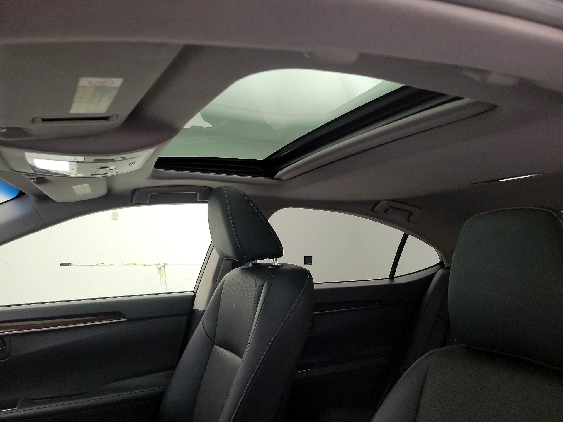 Thumbnail: 2016 Lexus ES - 19