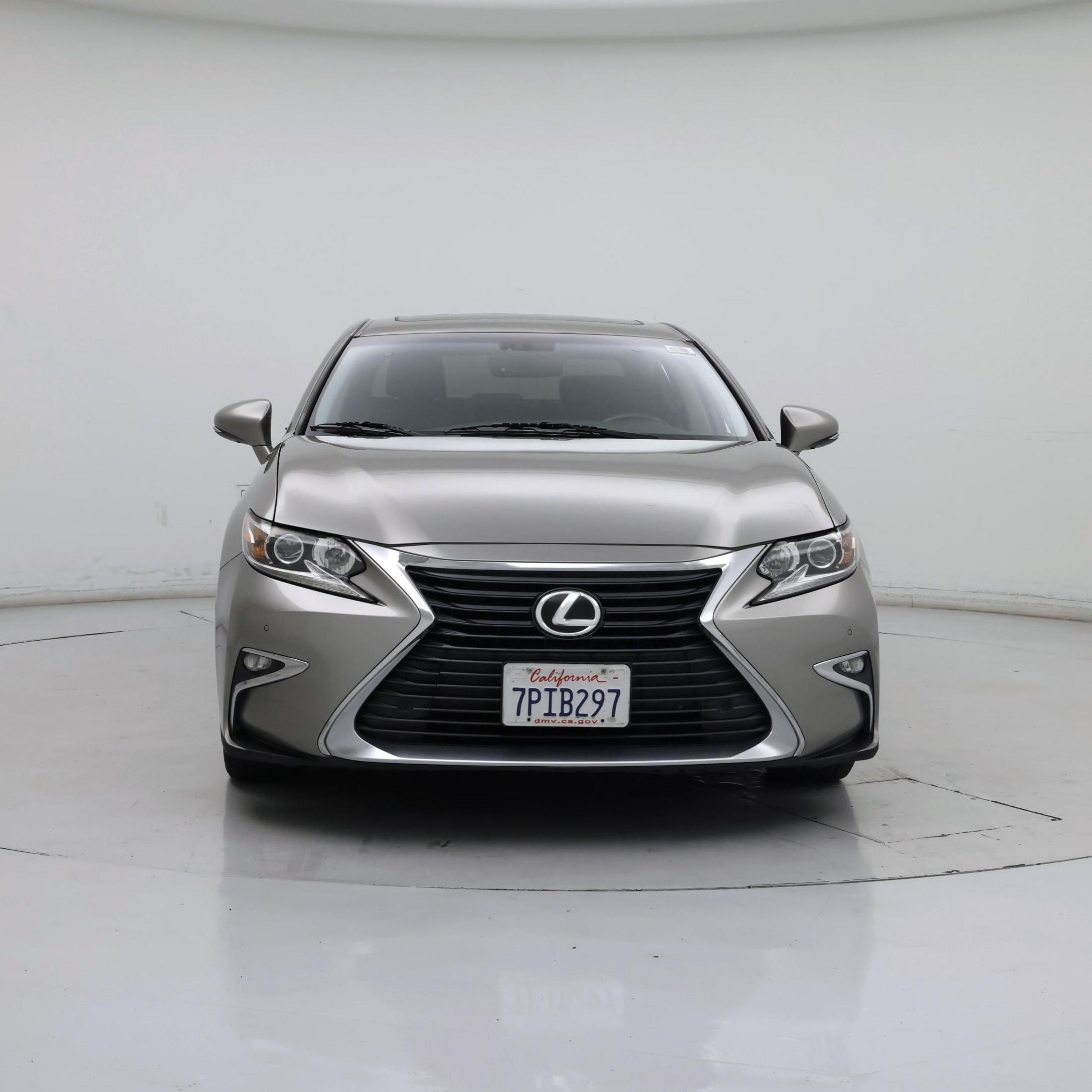 Thumbnail: 2016 Lexus ES - 5