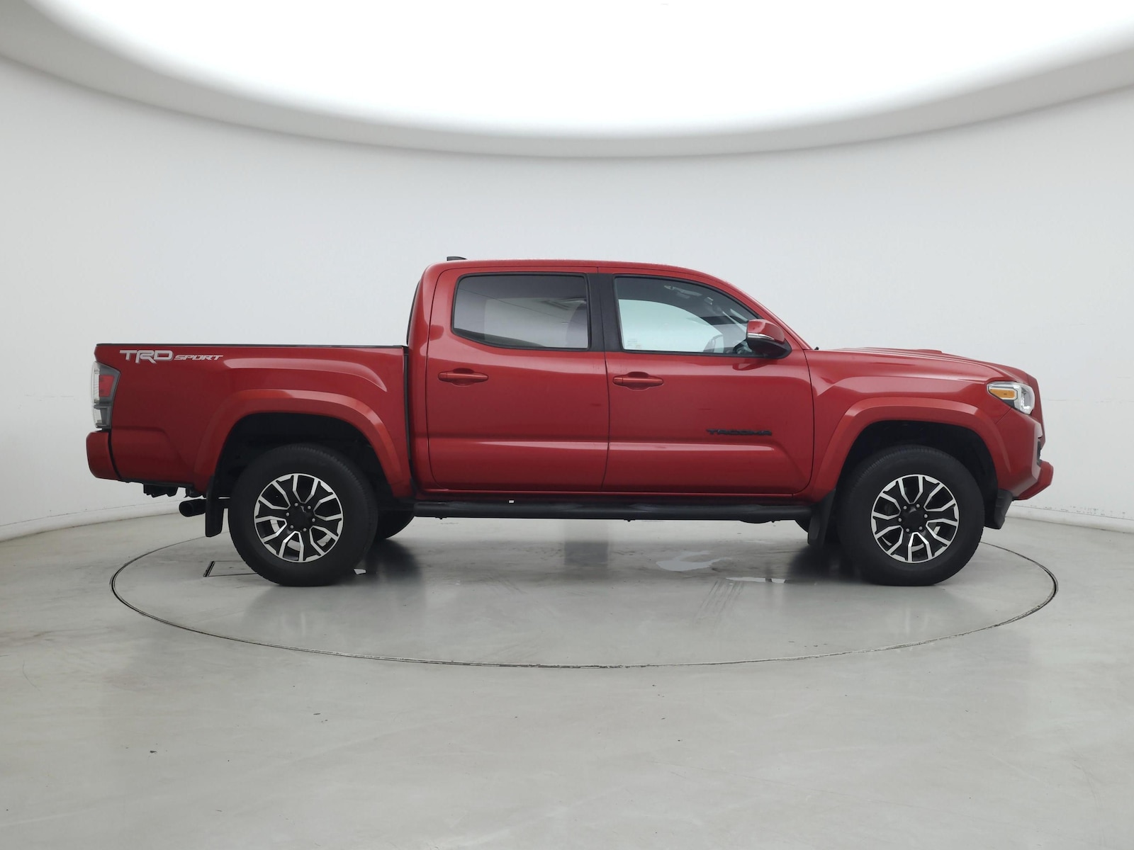 2021 Toyota Tacoma TRD Sport - Photo 8