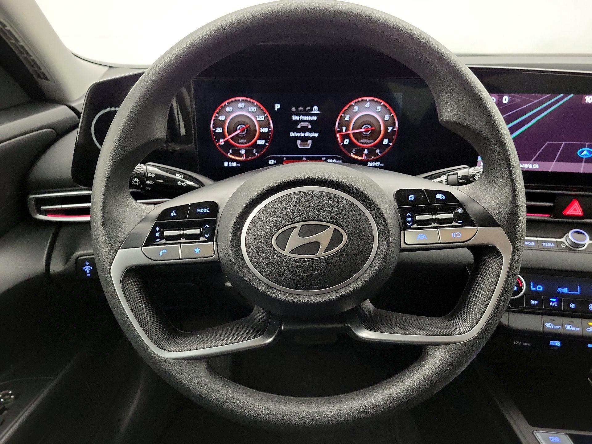 Thumbnail: 2024 Hyundai Elantra - 10