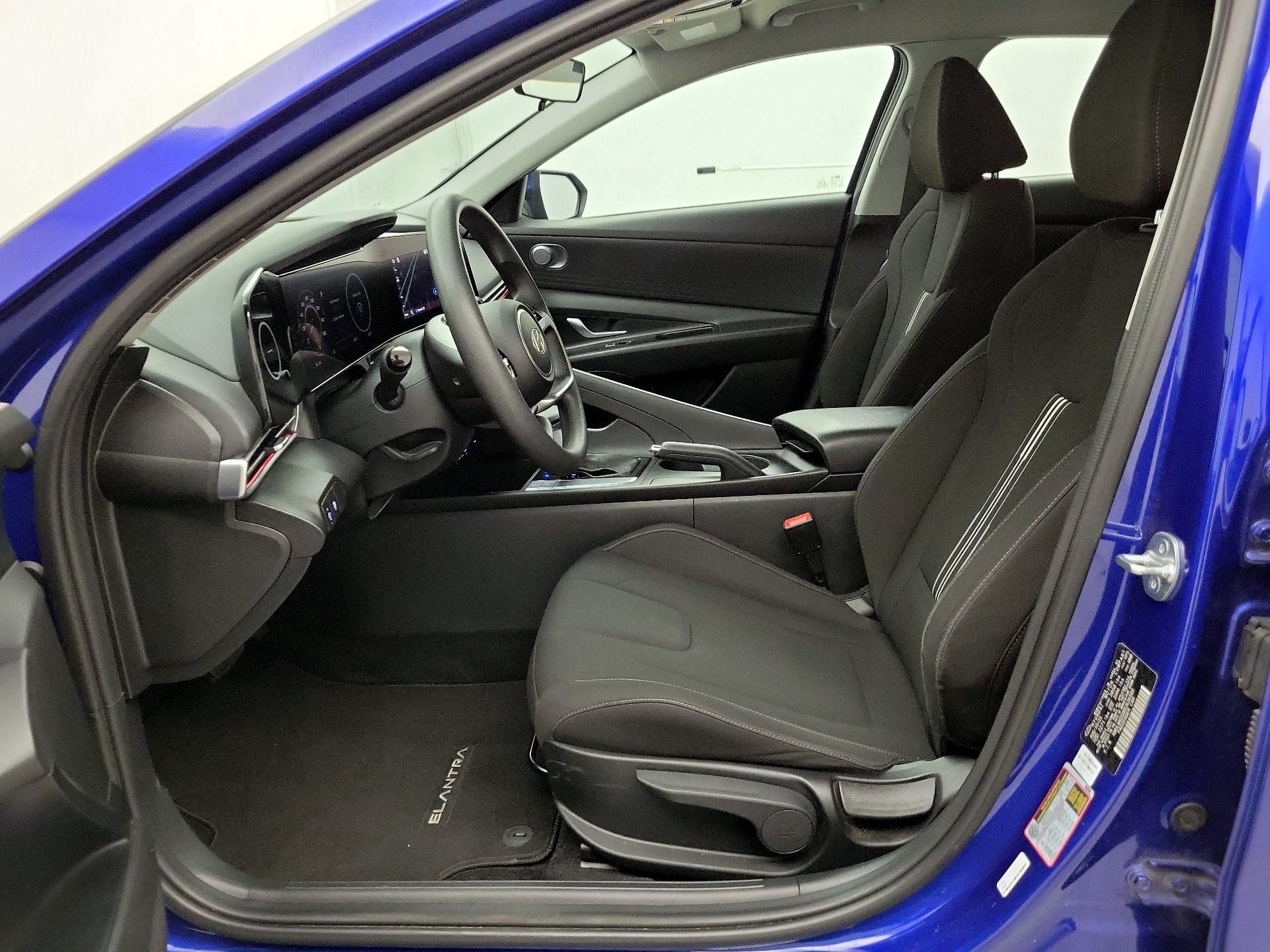 Thumbnail: 2024 Hyundai Elantra - 11