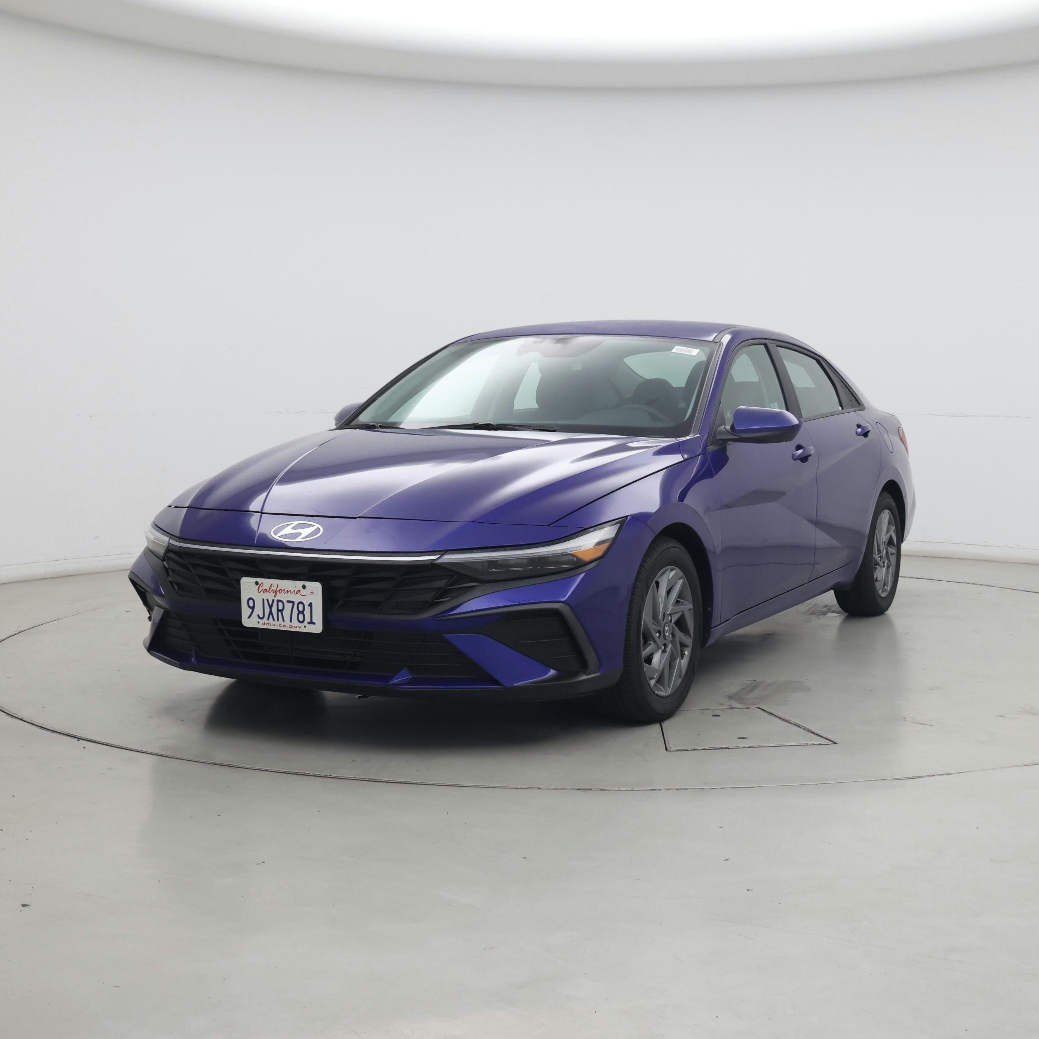 Thumbnail: 2024 Hyundai Elantra - 4