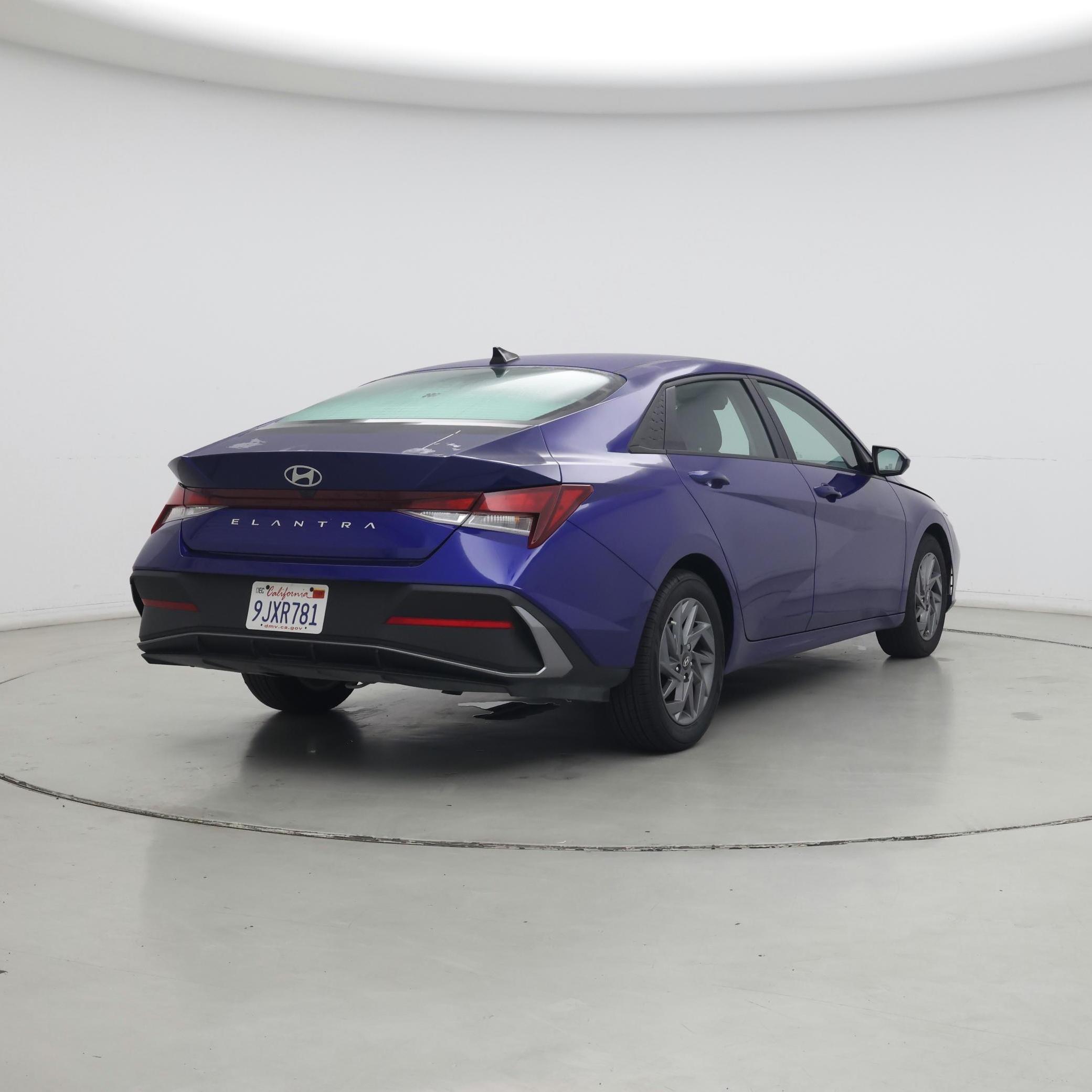 Thumbnail: 2024 Hyundai Elantra - 8