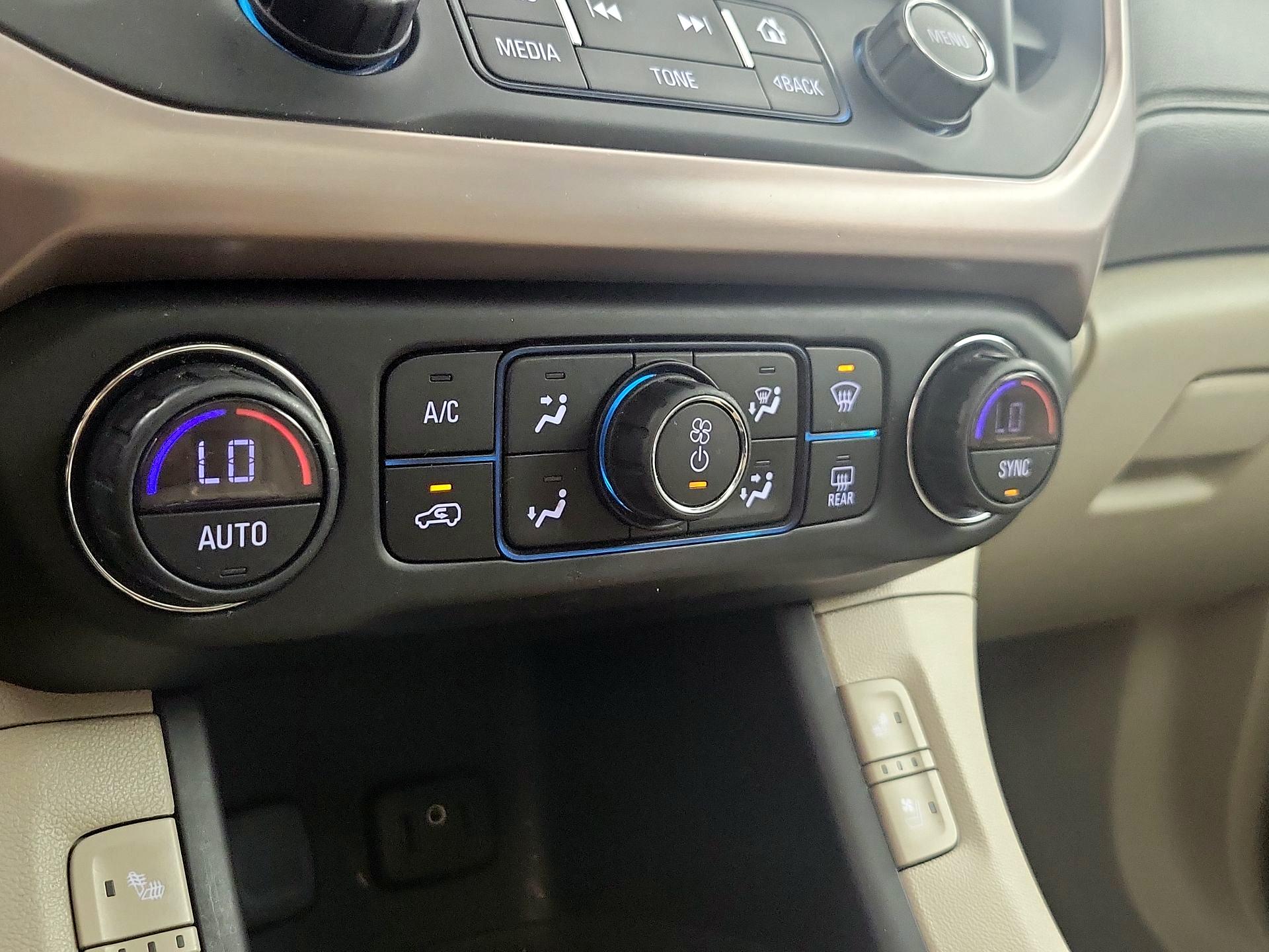 Thumbnail: 2017 GMC Acadia - 17