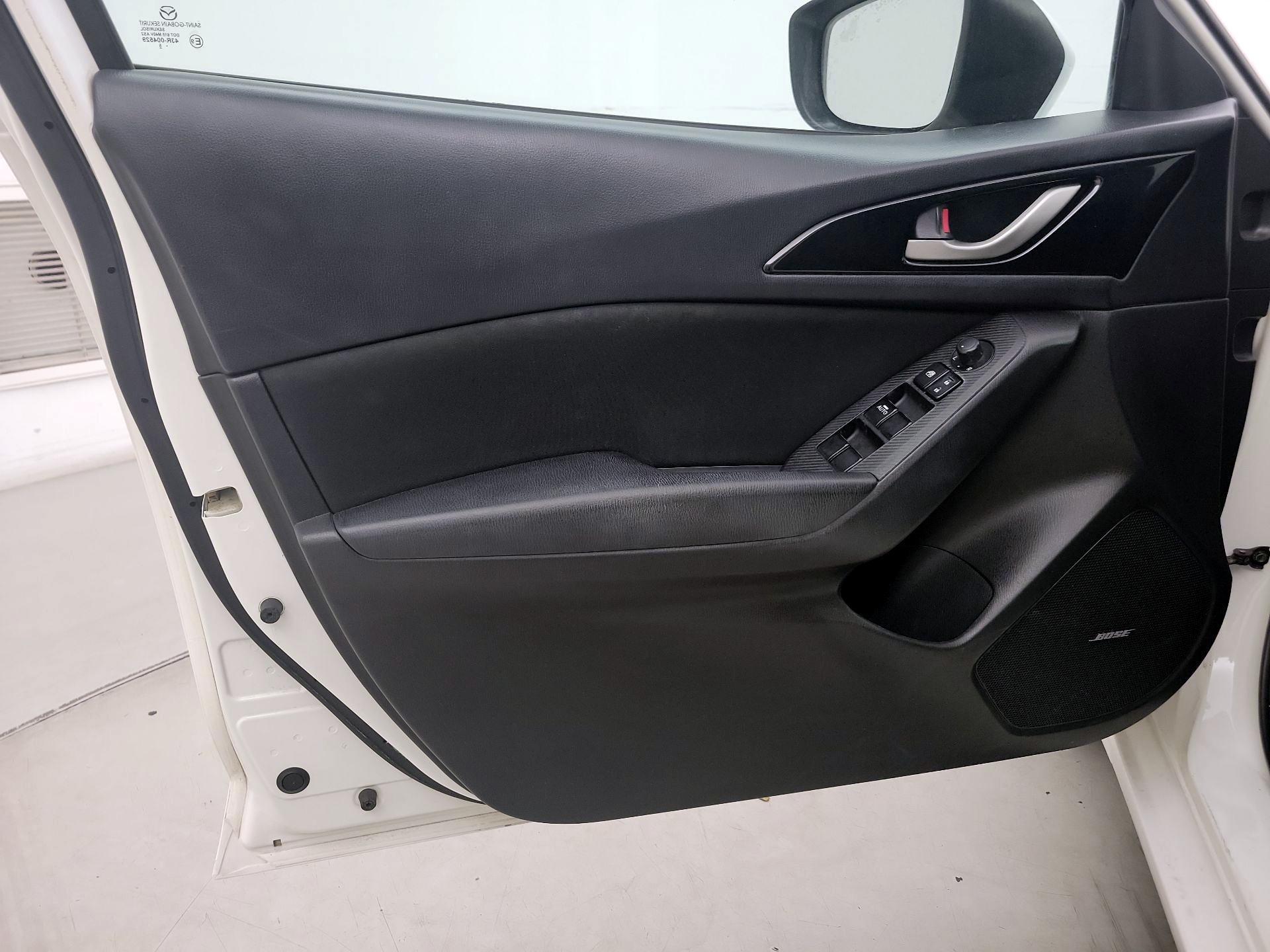 Thumbnail: 2015 Mazda Mazda3 - 12