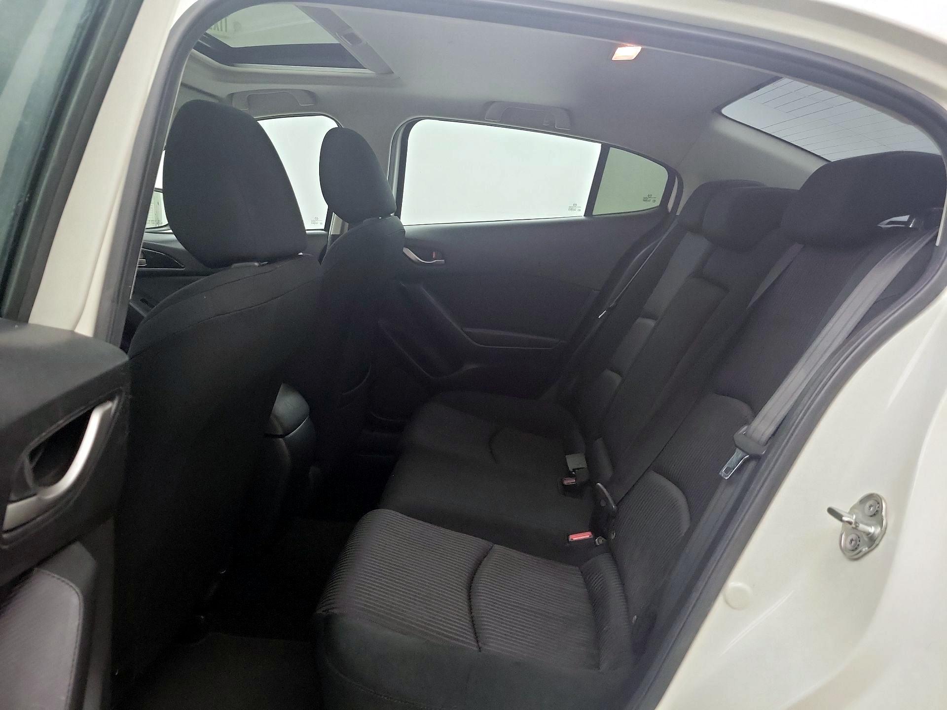 Thumbnail: 2015 Mazda Mazda3 - 20